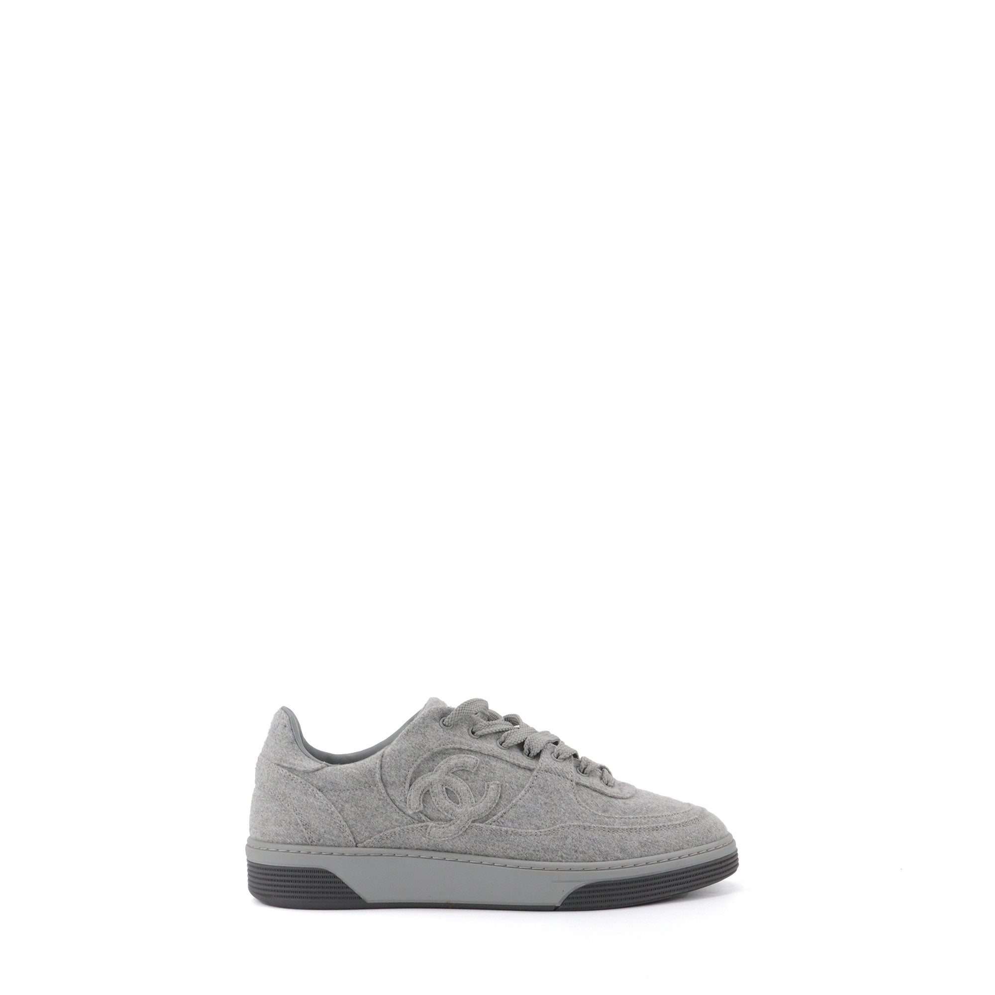 CHANEL - Sneakers CC Chanel en laine grise (T40)