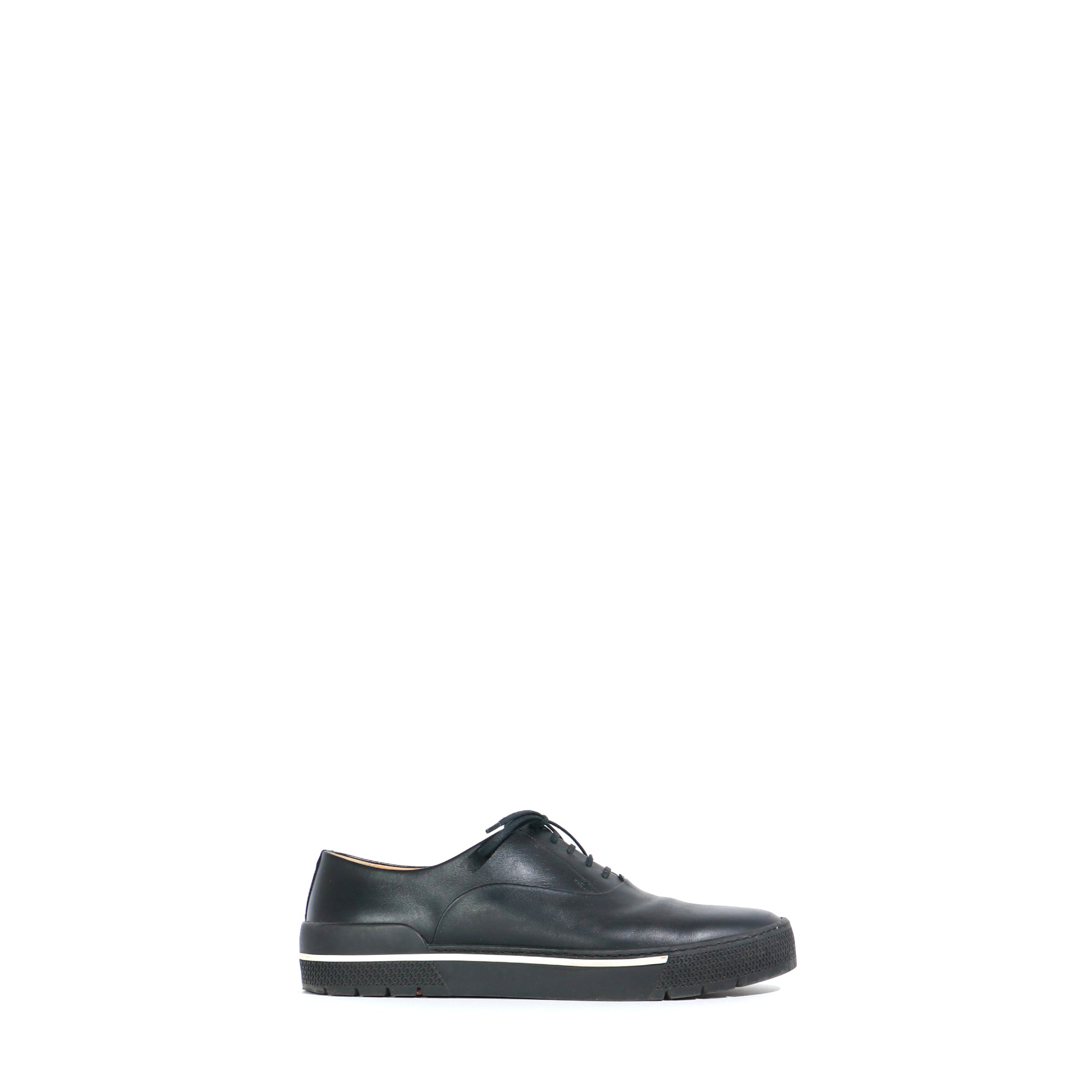 HERMÈS - Black leather sneakers (T42)