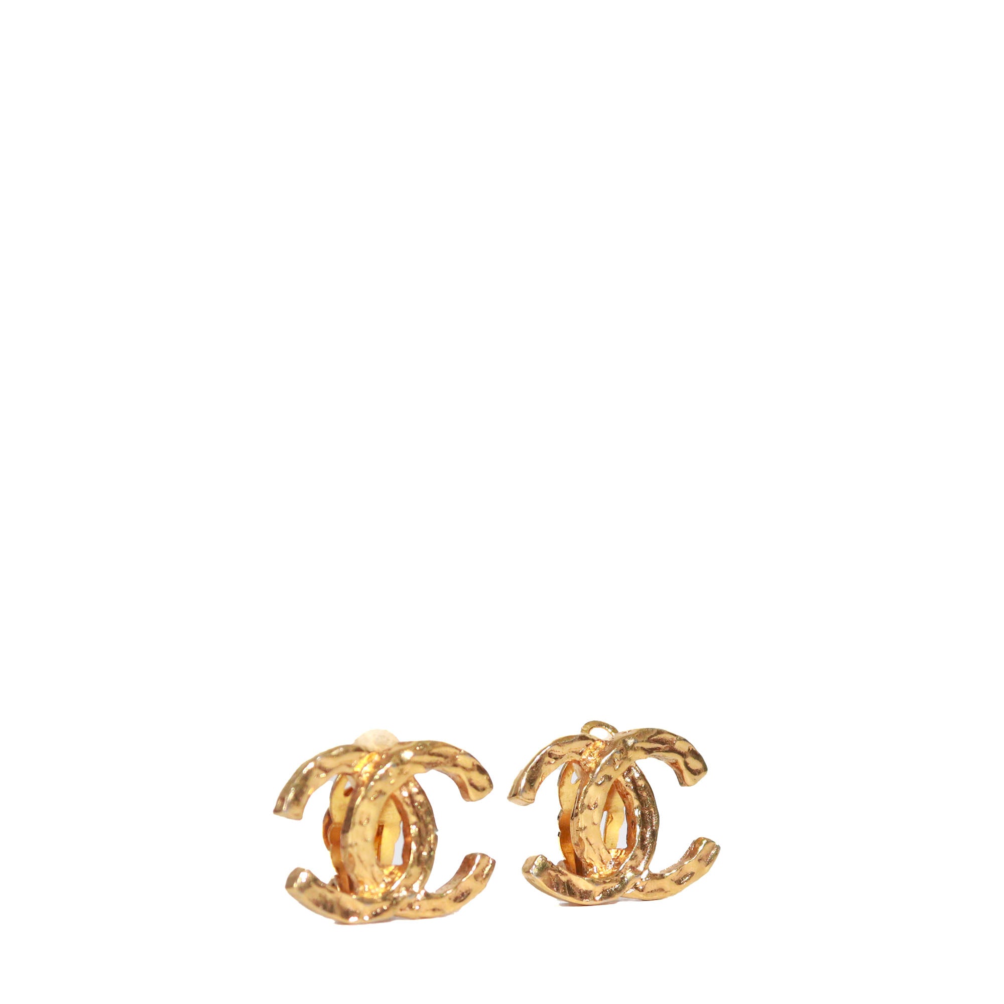 CHANEL - Boucles d'oreilles CC vintage dorées