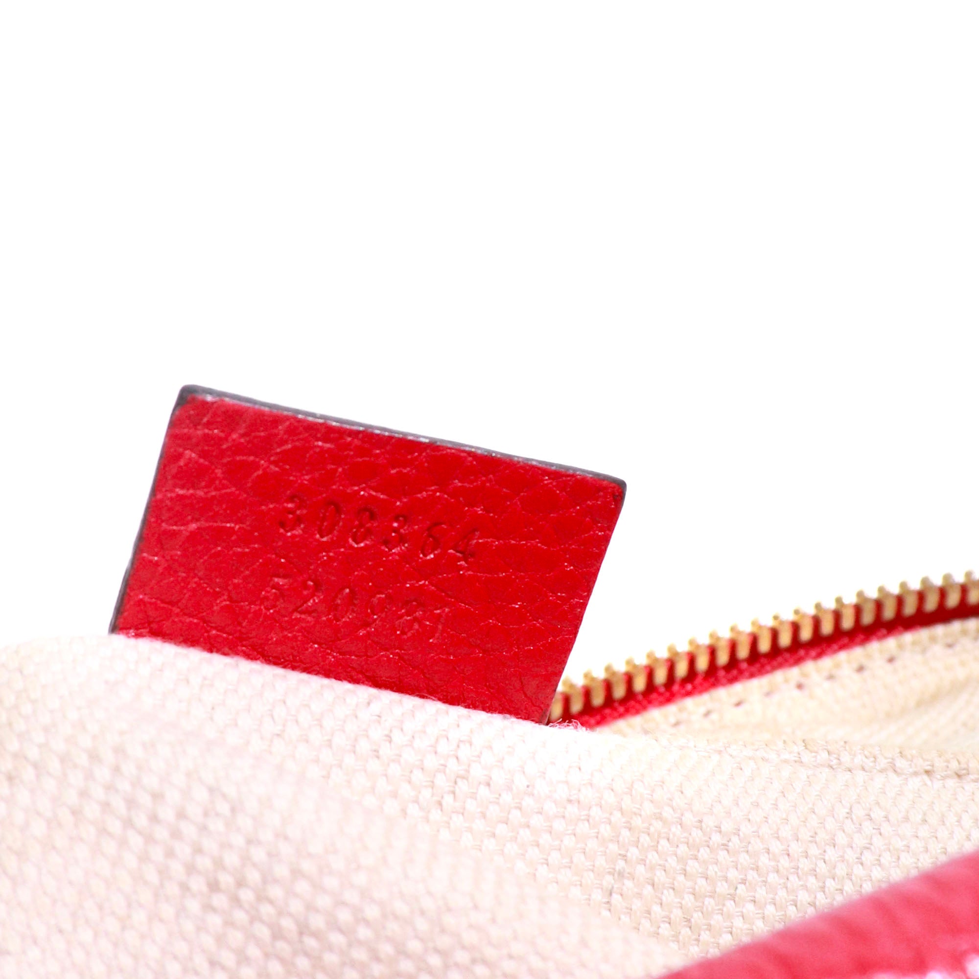 GUCCI - Gucci Soho Camera shoulder bag in red grained leather