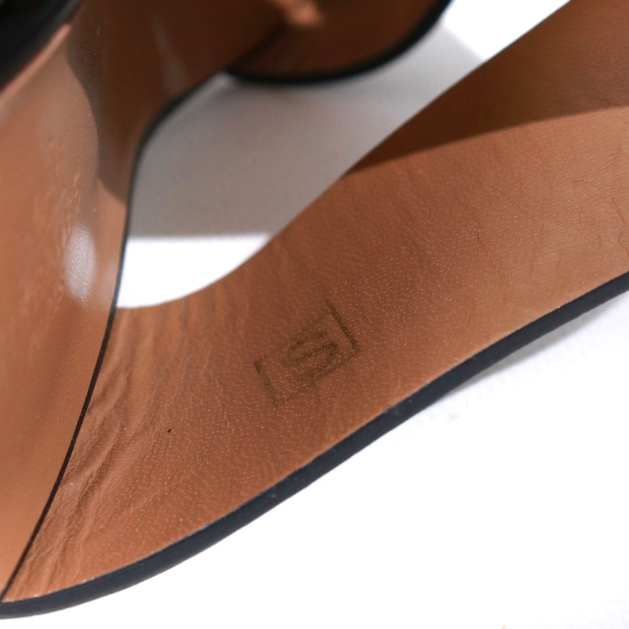 HERMÈS - Ostia Hermès sandals in black leather (T37)