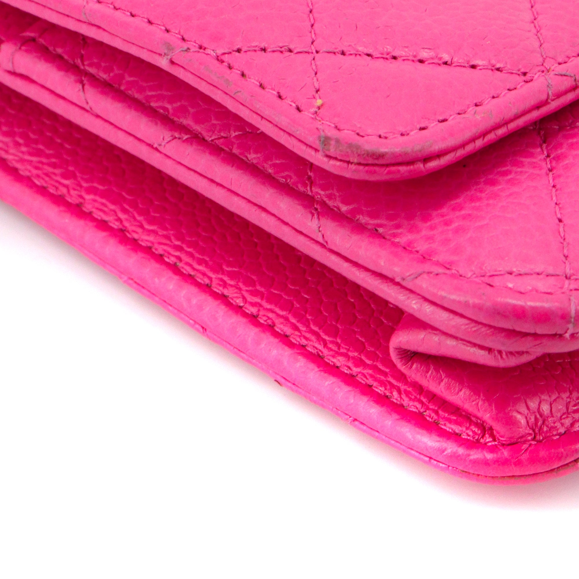 CHANEL - Sac à bandoulière Wallet On Chain édition limitée Chanel en cuir caviar rose