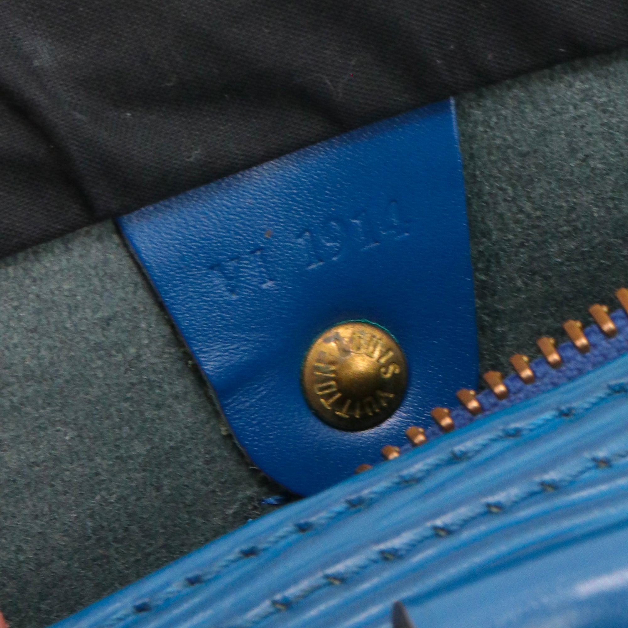 LOUIS VUITTON - Sac à main Speedy 25 Louis Vuitton en cuir épi bleu