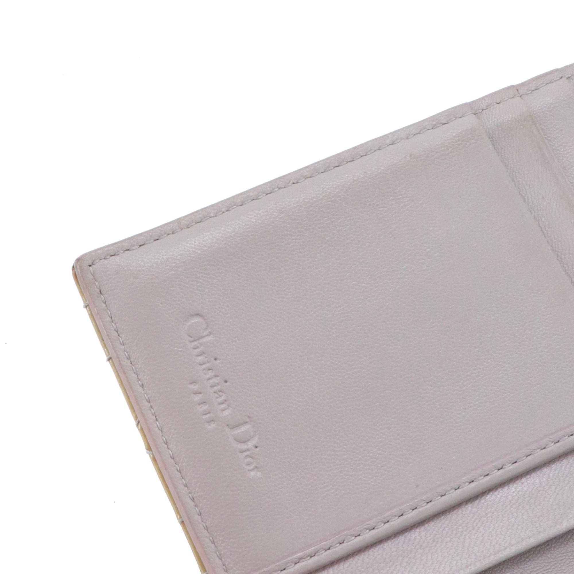DIOR - Lotus Lady Dior wallet in beige patent cannage leather
