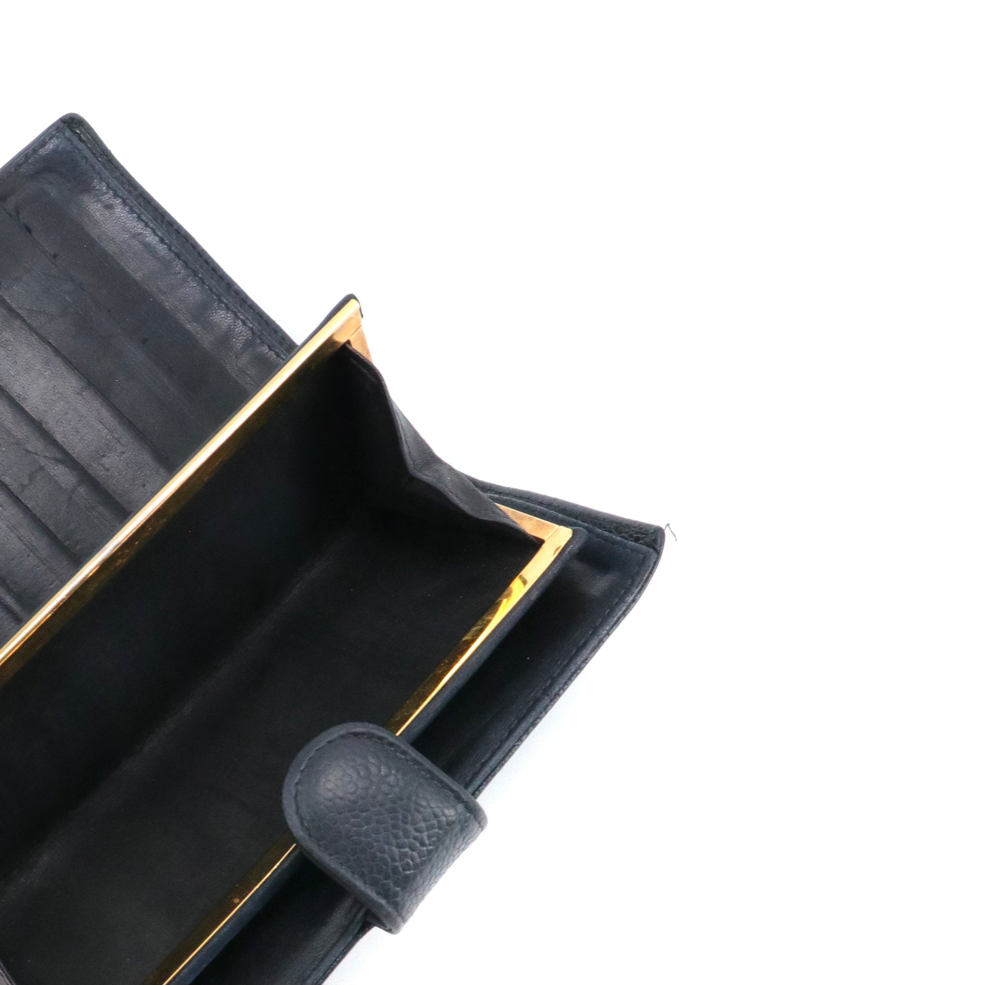 CHANEL - Chanel wallet in vintage black caviar leather