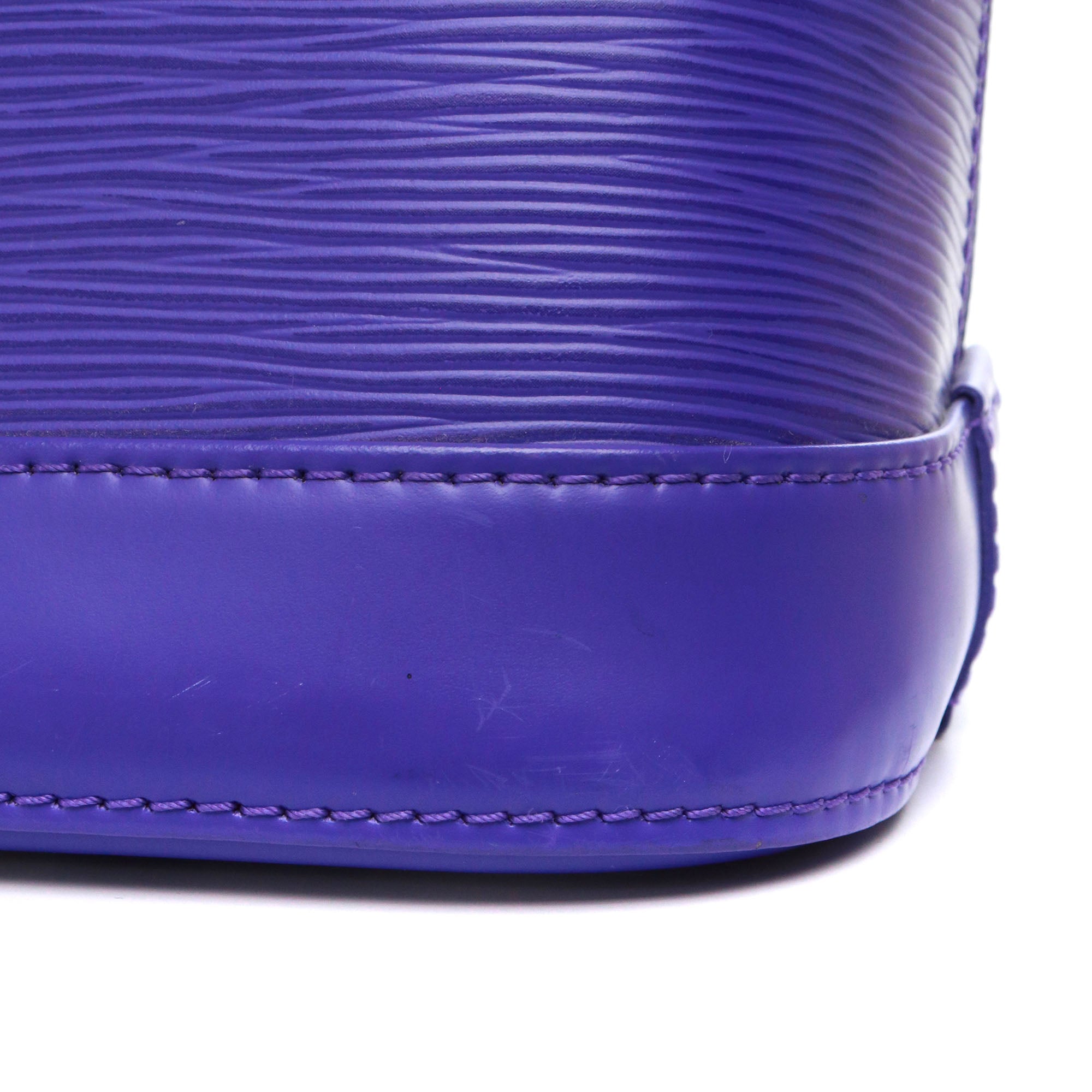 LOUIS VUITTON - Sac à main Alma Louis Vuitton en cuir épi violet édition limitée