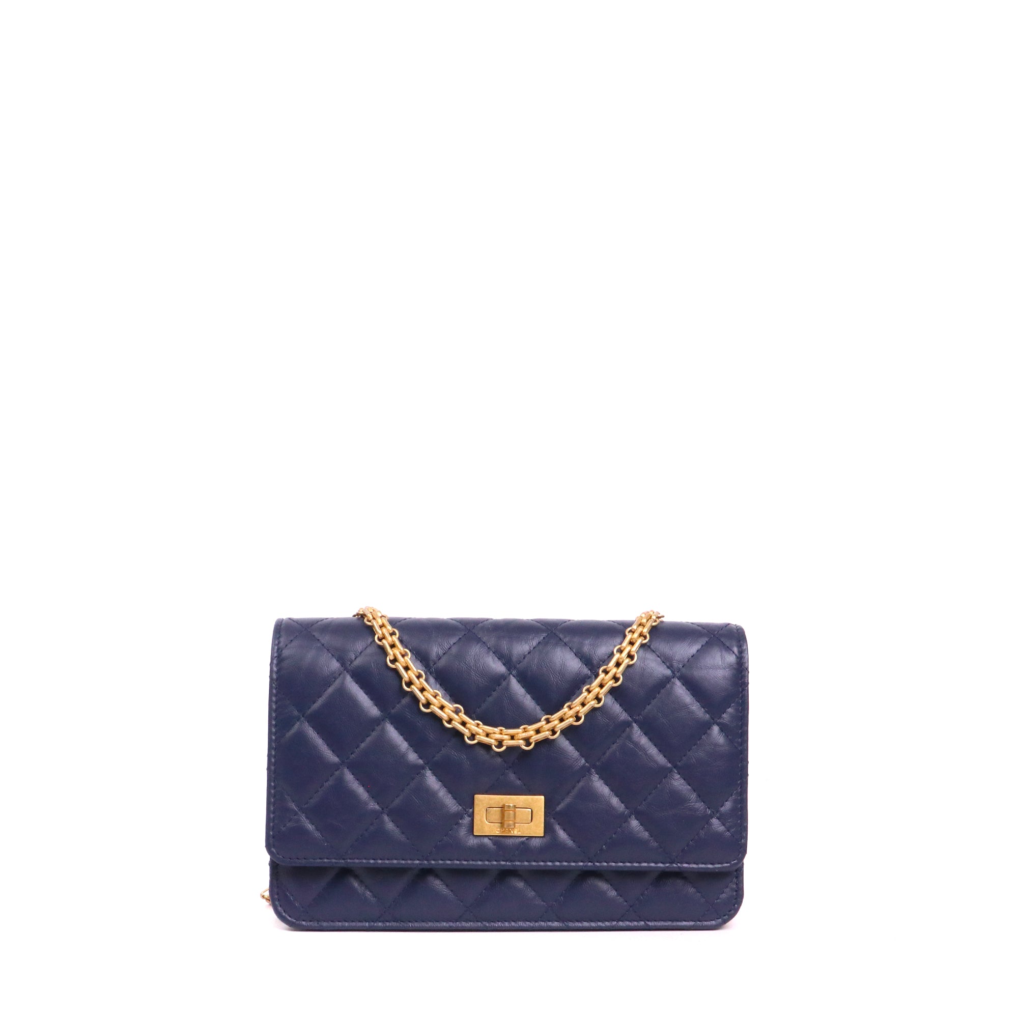 CHANEL - Timeless Wallet On Chain bag in pink patent leather