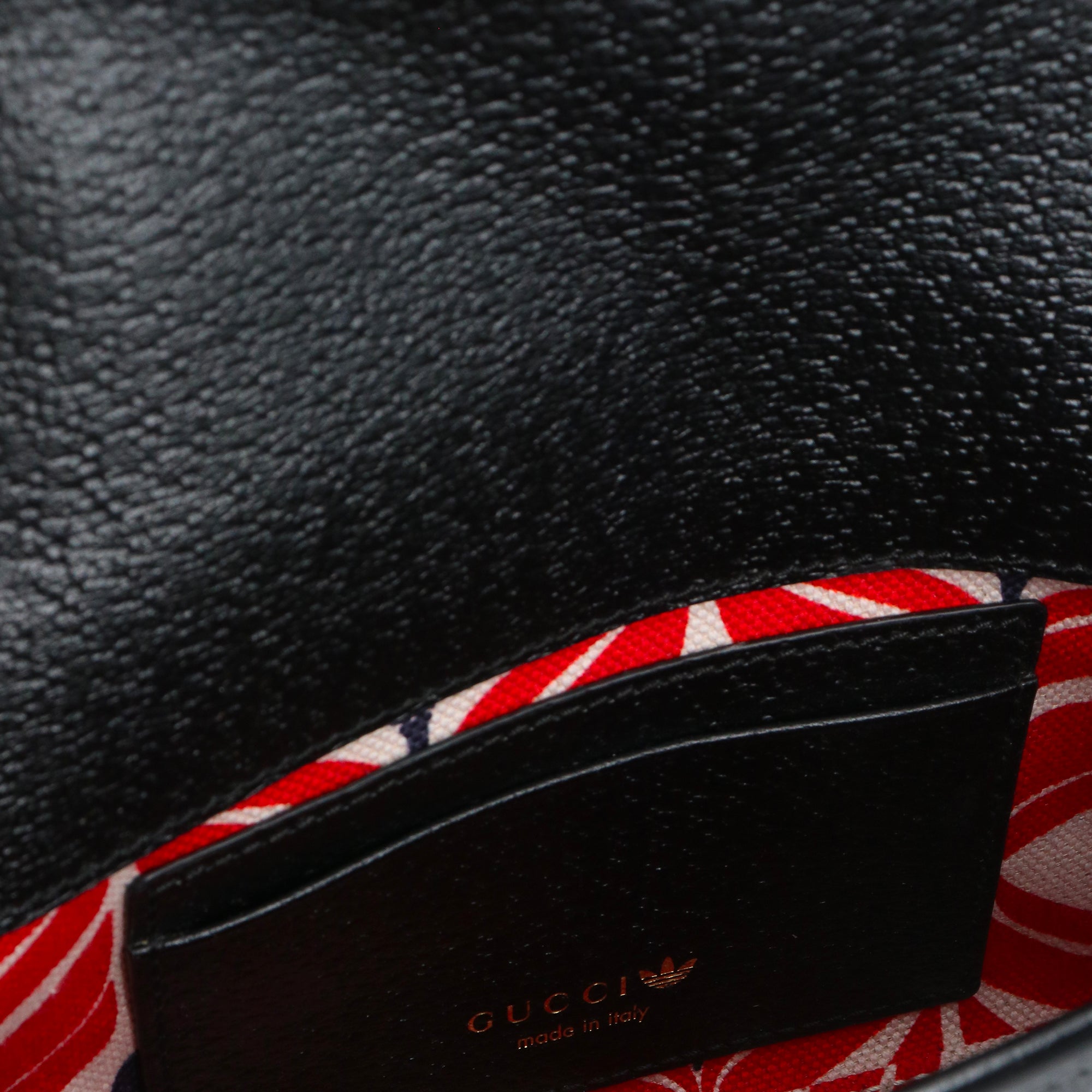 GUCCI - GG Marmont Small Size shoulder bag in black leather