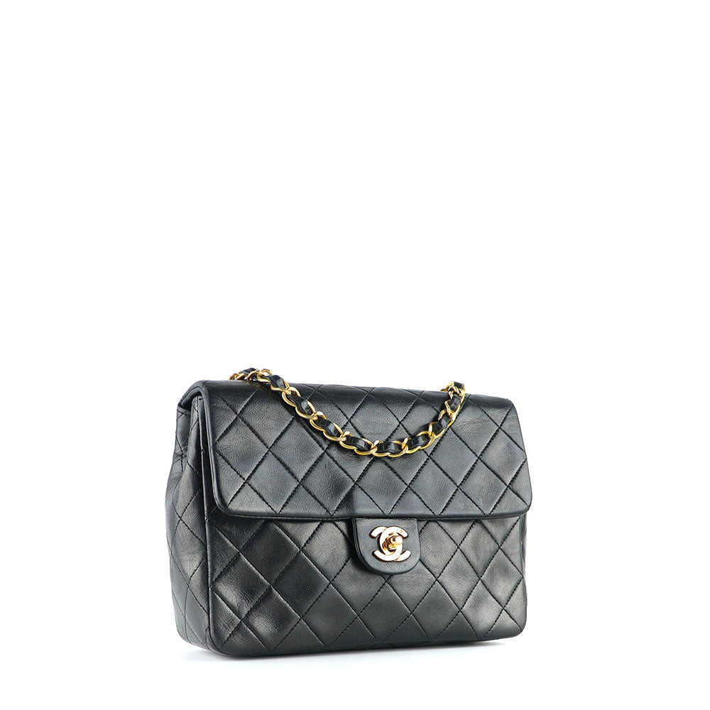 CHANEL - Sac à bandoulière Timeless mini rectangle en cuir lisse noir