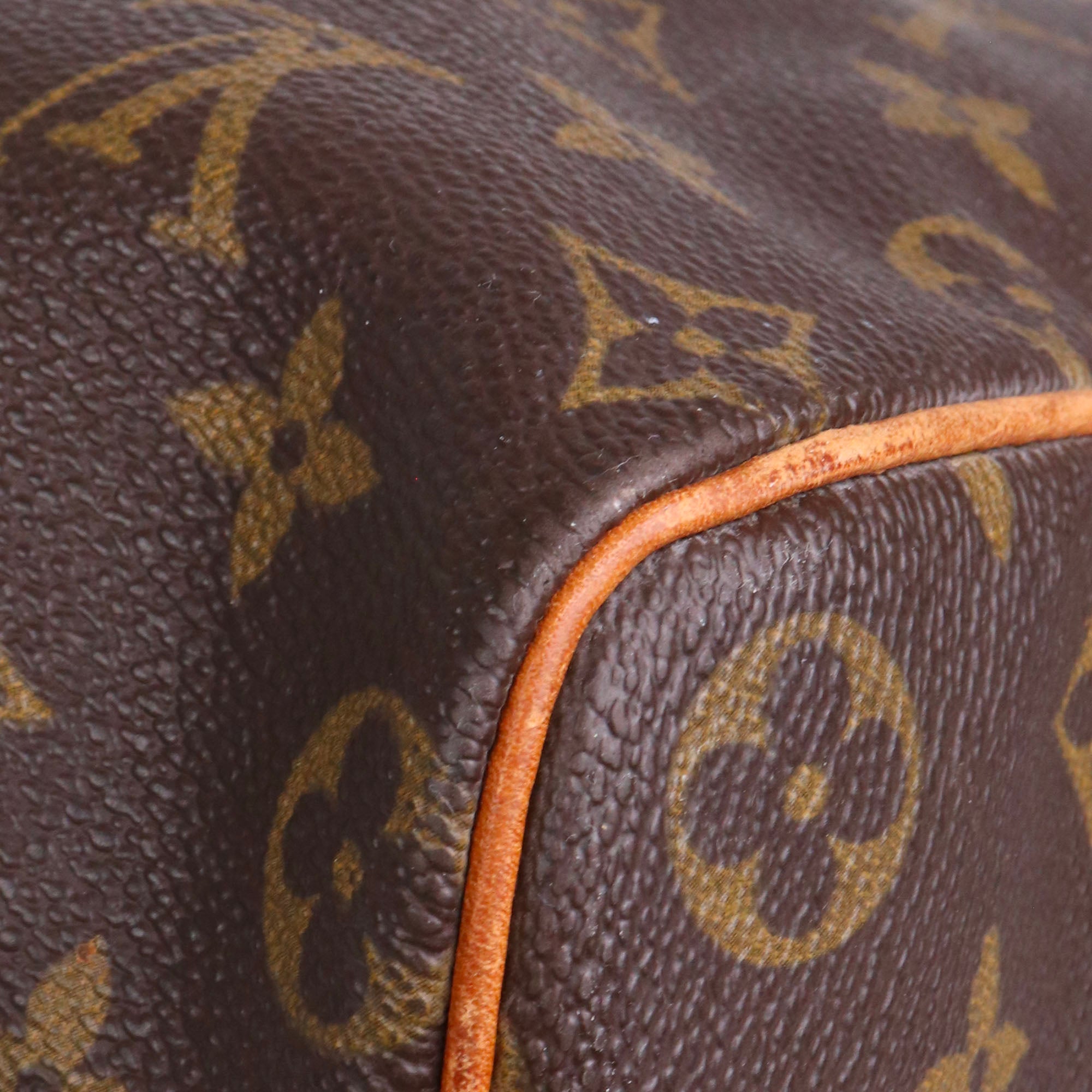 LOUIS VUITTON - Sac à main Speedy 40 Louis Vuitton en toile monogrammée vintage