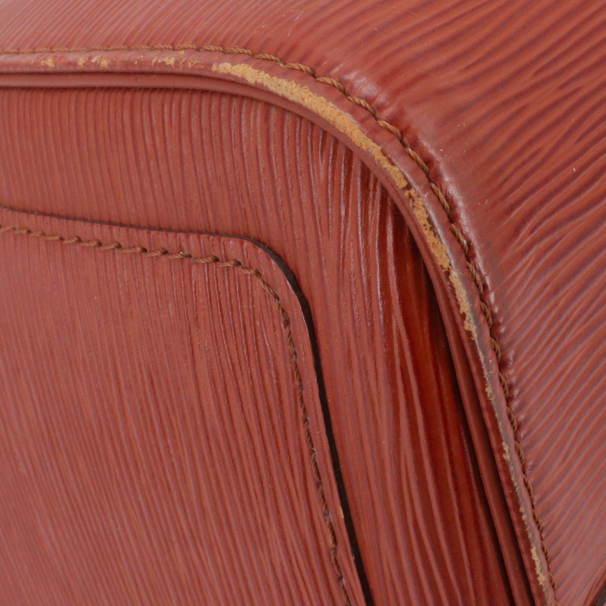LOUIS VUITTON - Sac à main Speedy 30 Louis Vuitton en cuir épi marron vintage