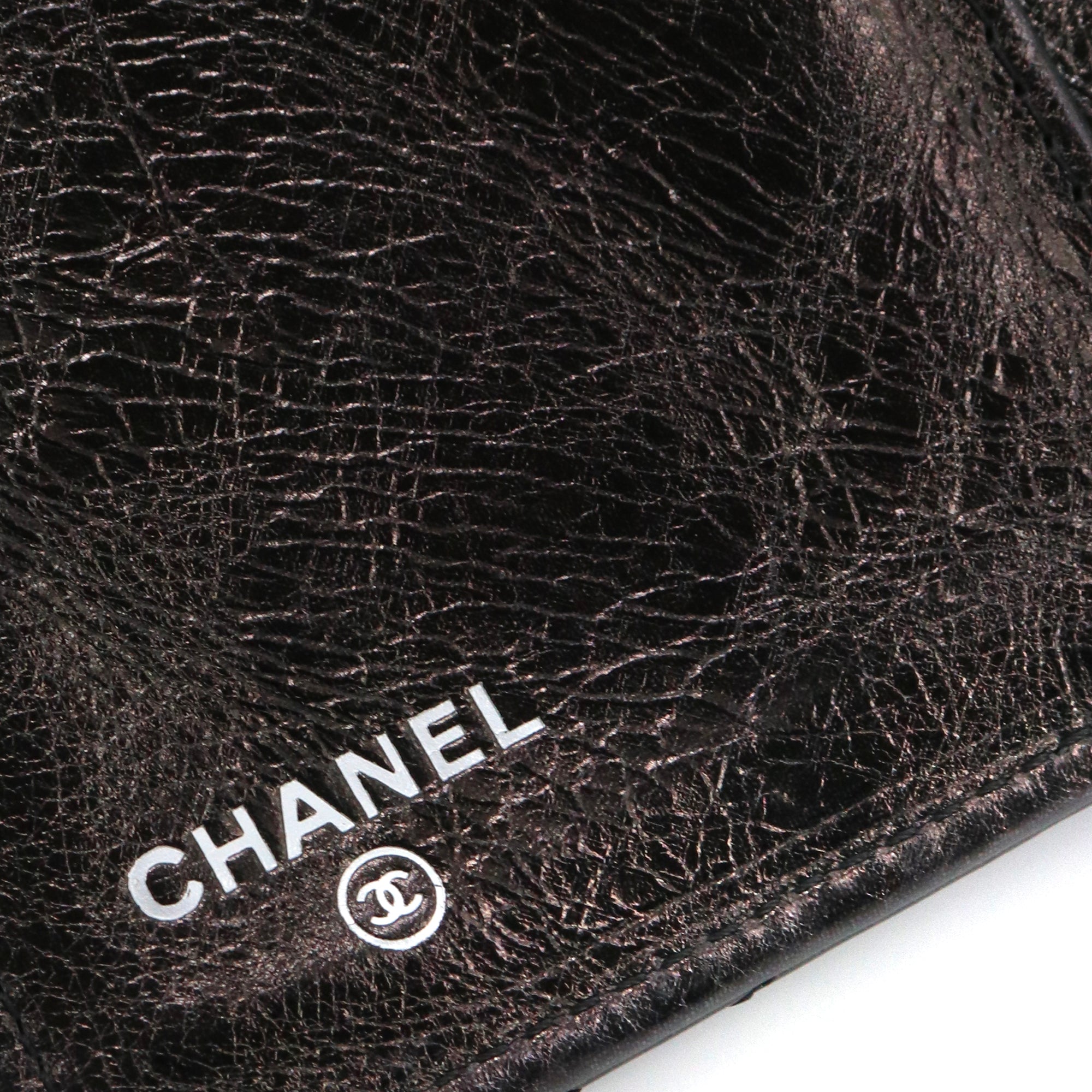 CHANEL - Black quilted leather wallet