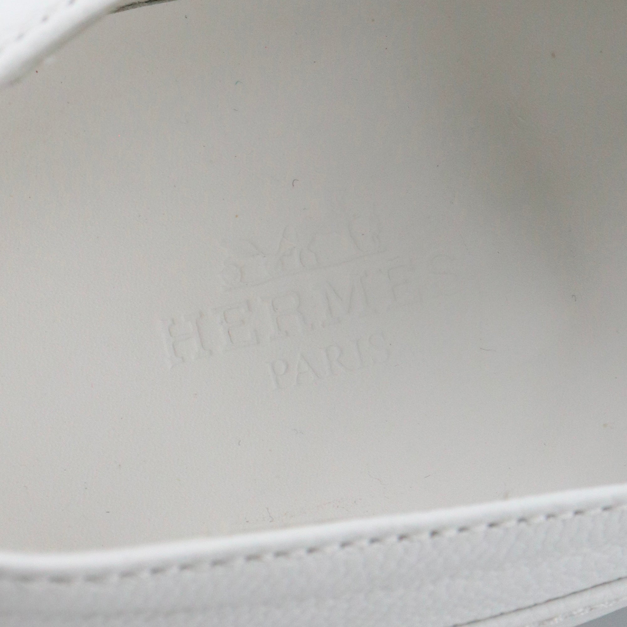 HERMÈS - Kennedy loafers in beige leather (T37.5)