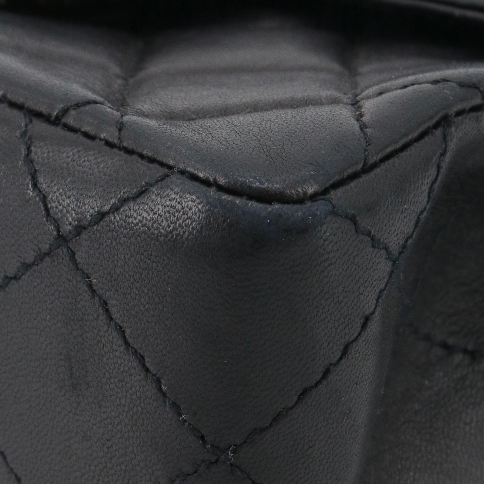CHANEL - Chanel Timeless Mini Square shoulder bag in vintage black leather