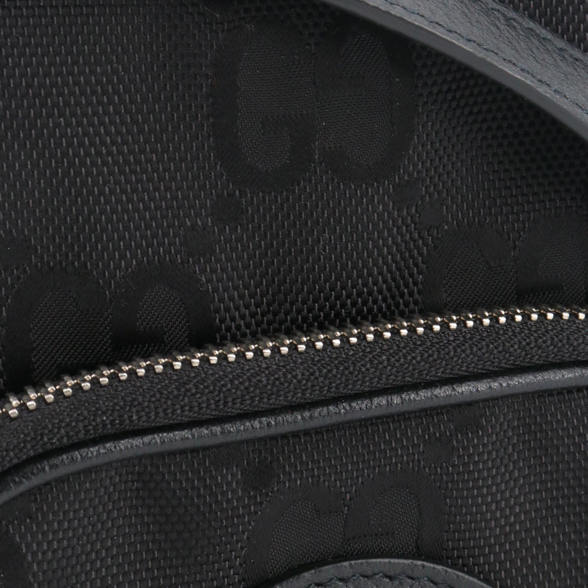 GUCCI - Sac à bandoulière Off The Grid Mini Gucci en cuir toile monogrammée noire