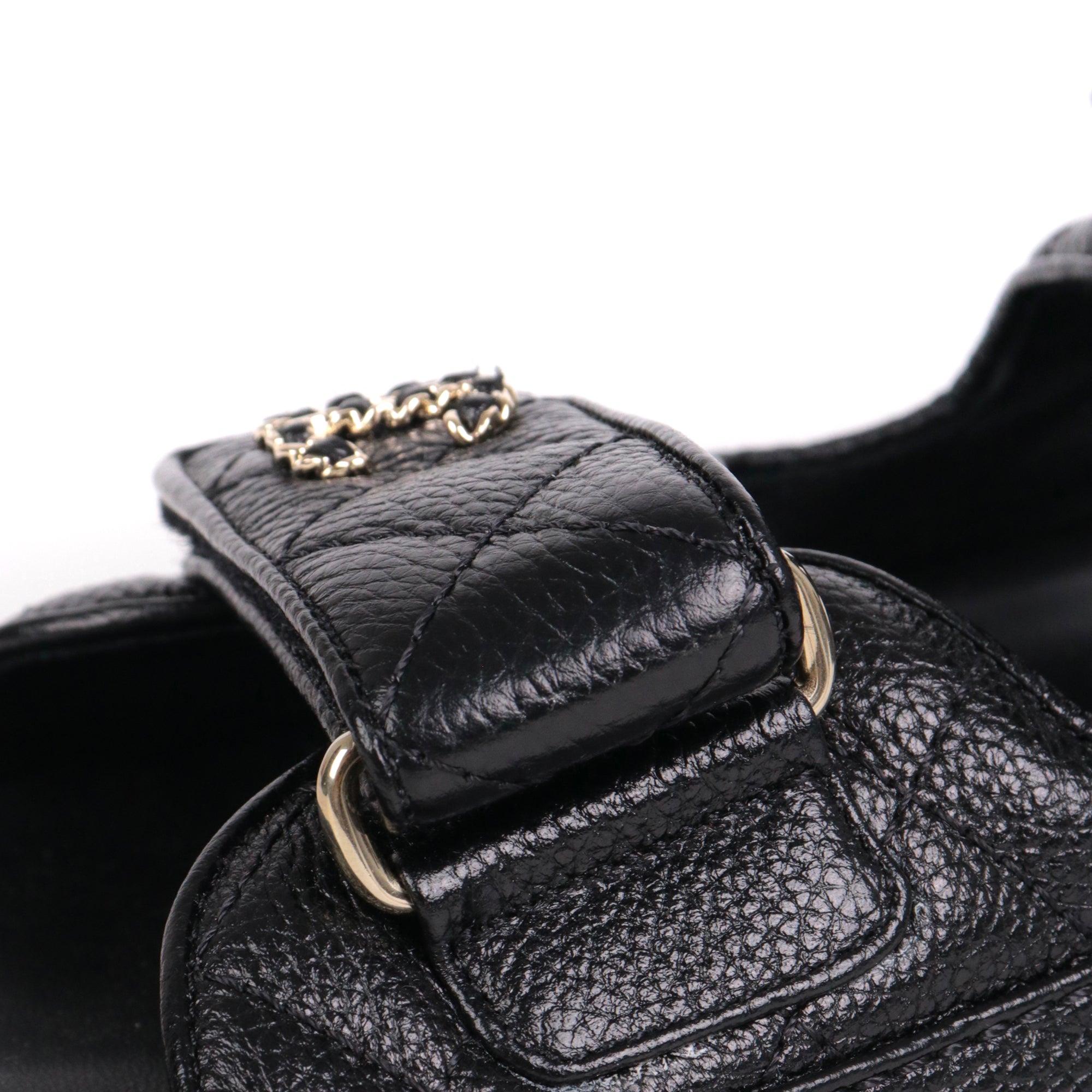 CHANEL - Sandales Dad Chanel en cuir caviar noir (T39)