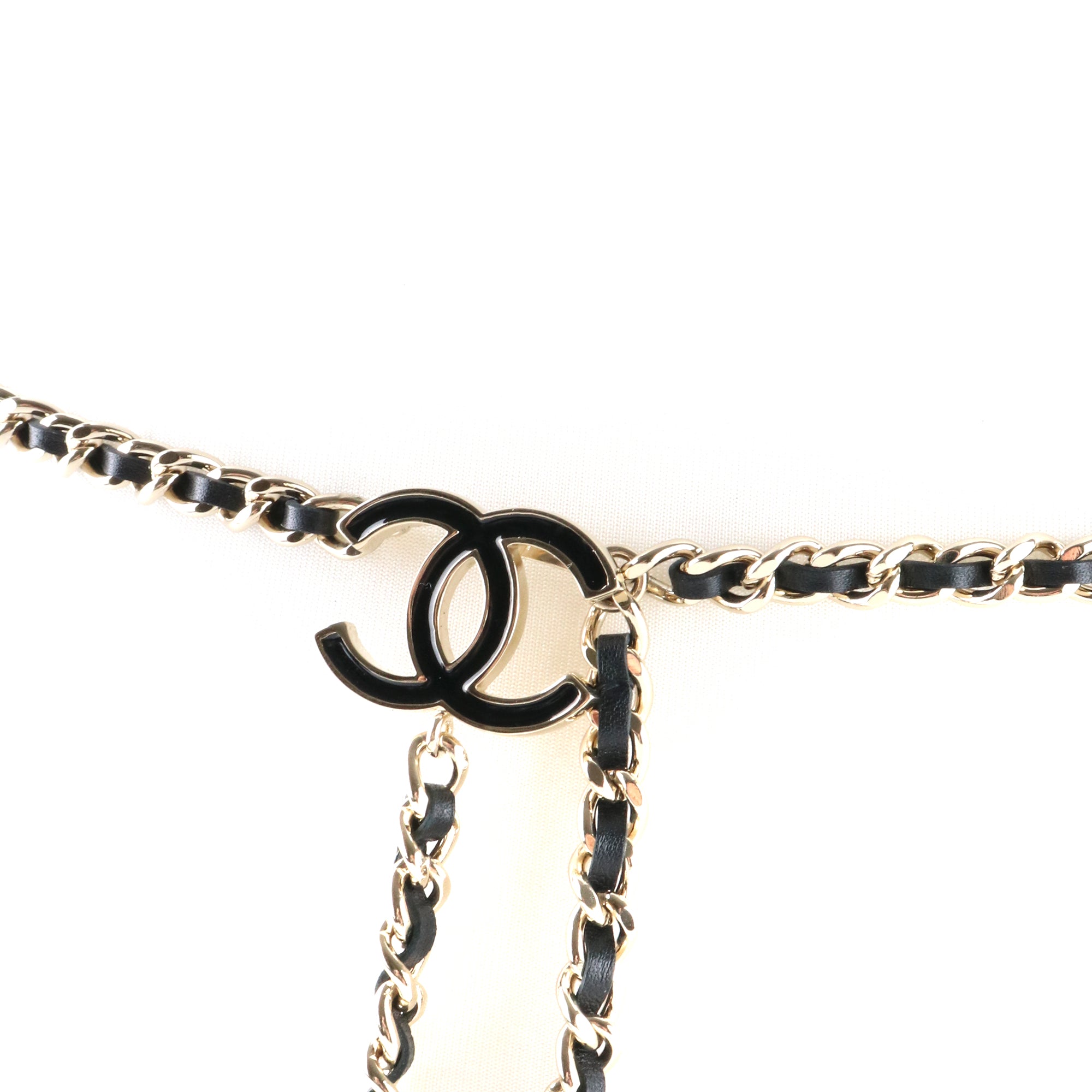 CHANEL - CC leather chain belt / necklace (Adjustable size) 