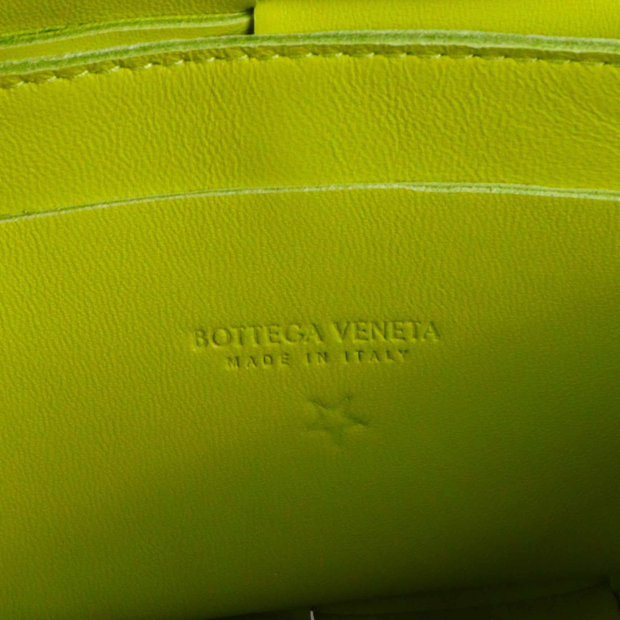BOTTEGA VENETA - Cassette mini belt bag in purple smooth leather