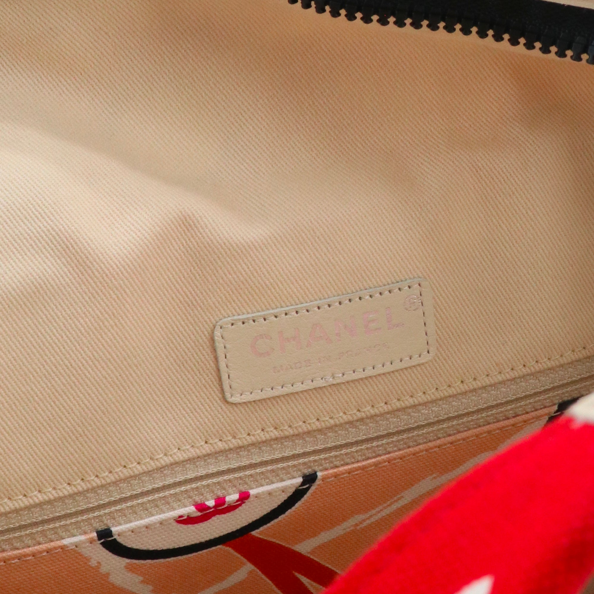 CHANEL - Chanel multicolored canvas handbag