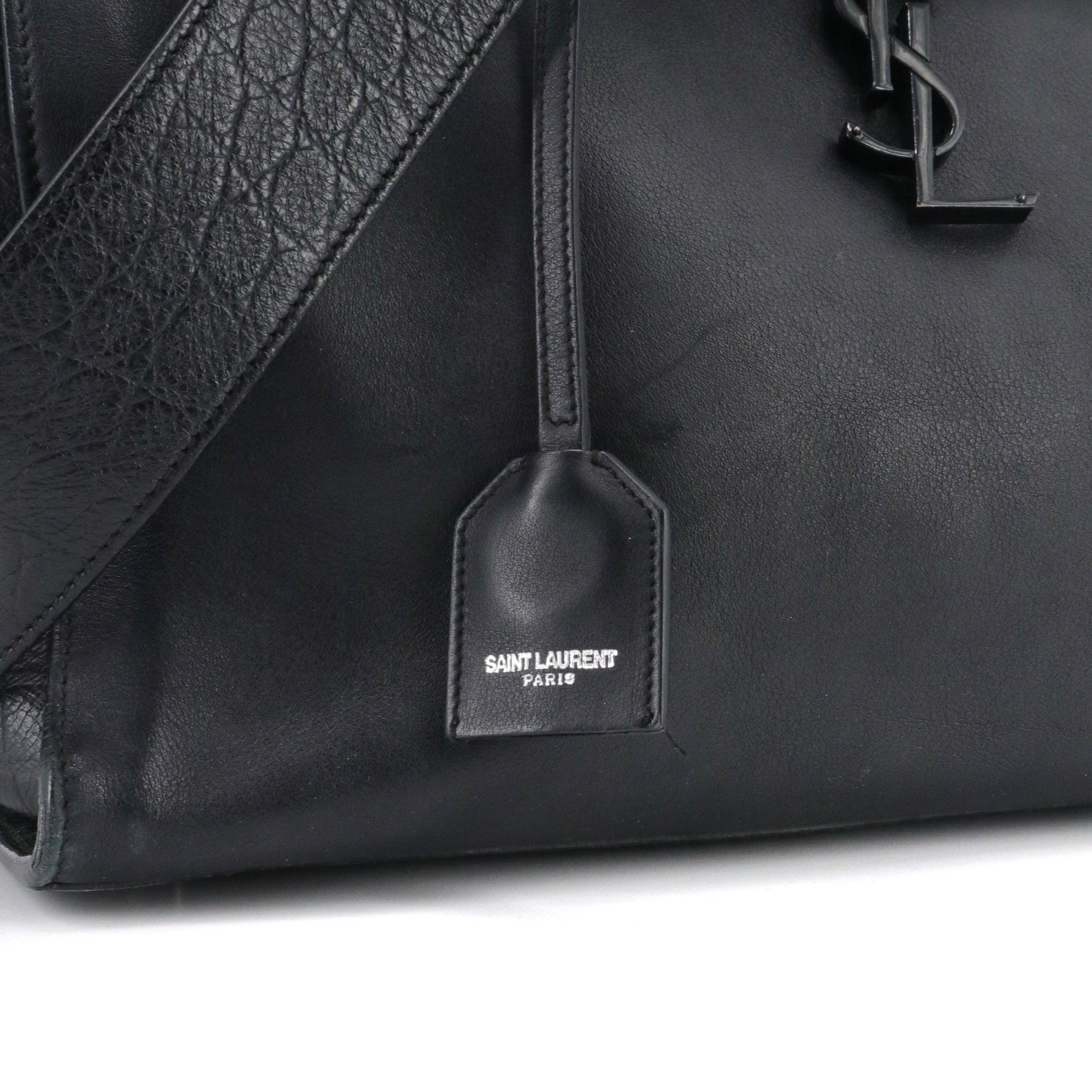 SAINT LAURENT - Sac à main Monogram Classic Saint Laurent en cuir noir