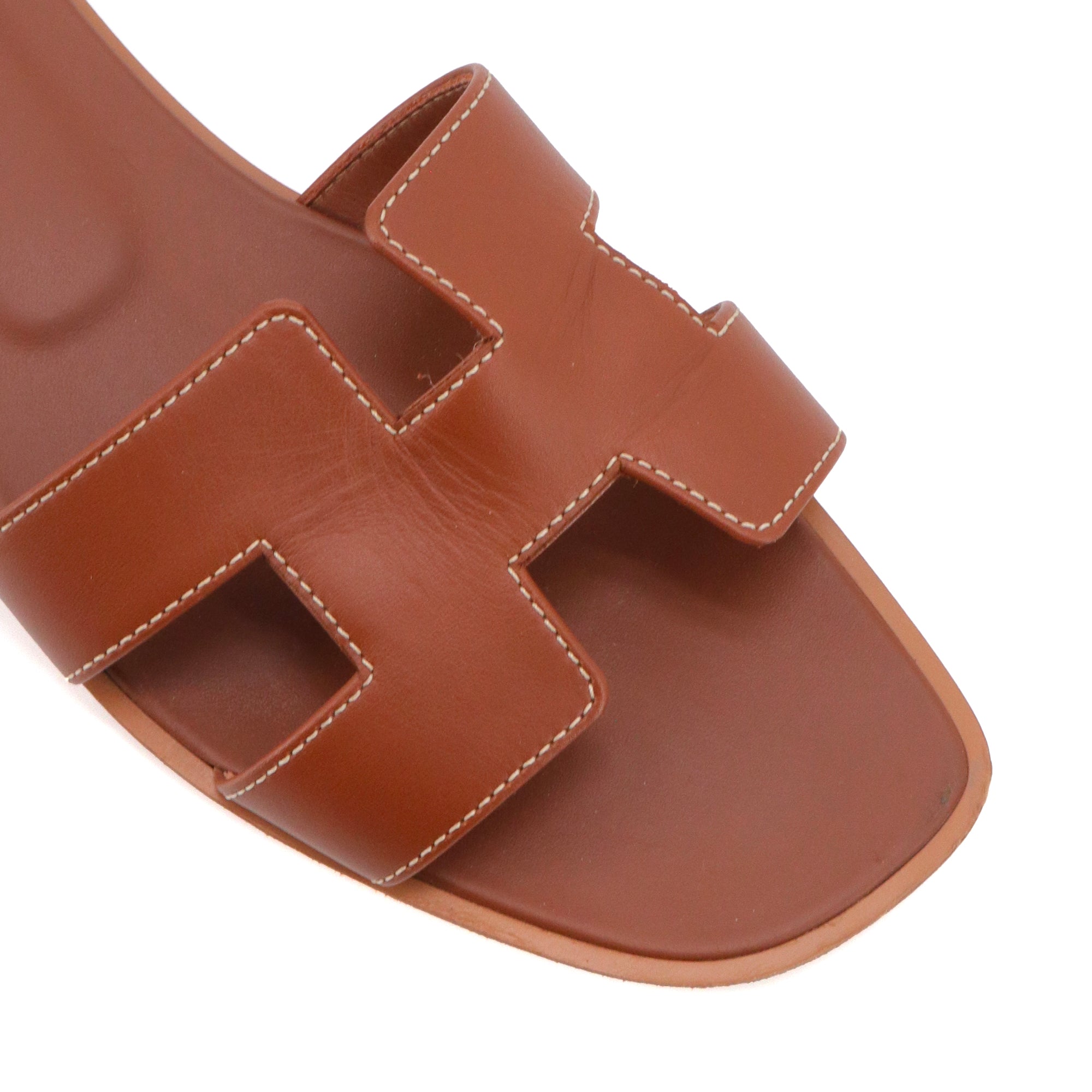 HERMÈS - Oran Hermès sandals in gold leather (T38)