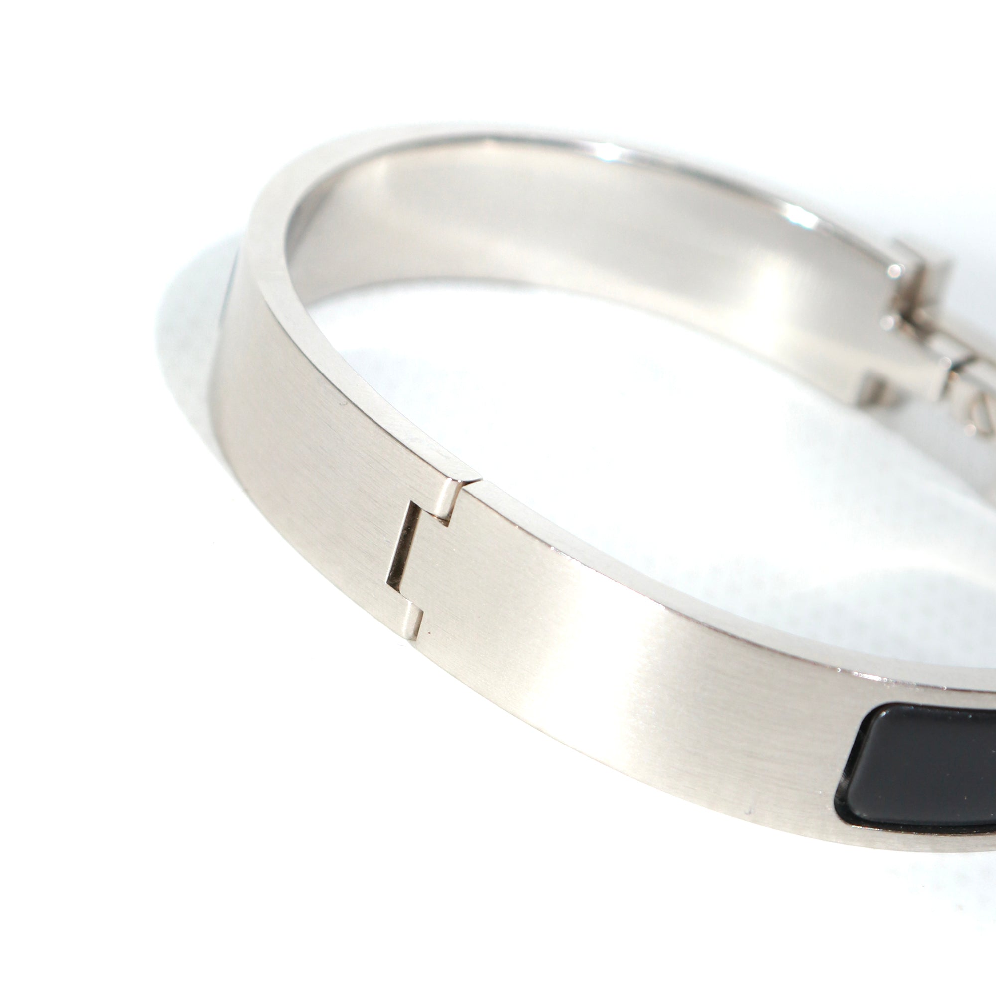 HERMÈS - Black Clic H bracelet
