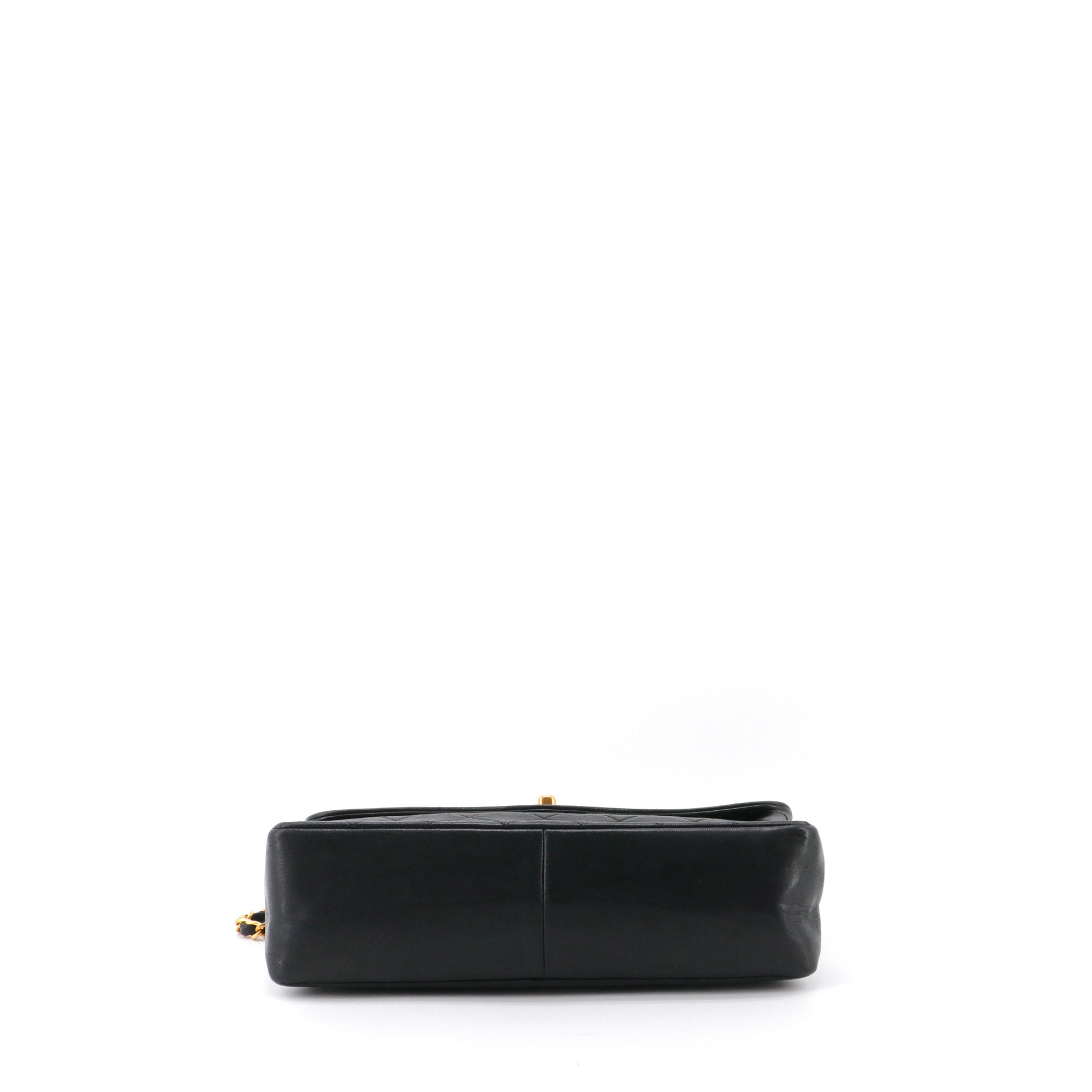 CHANEL - Chanel Simple Flap Flap Shoulder Bag in Vintage Black Quilted Leather