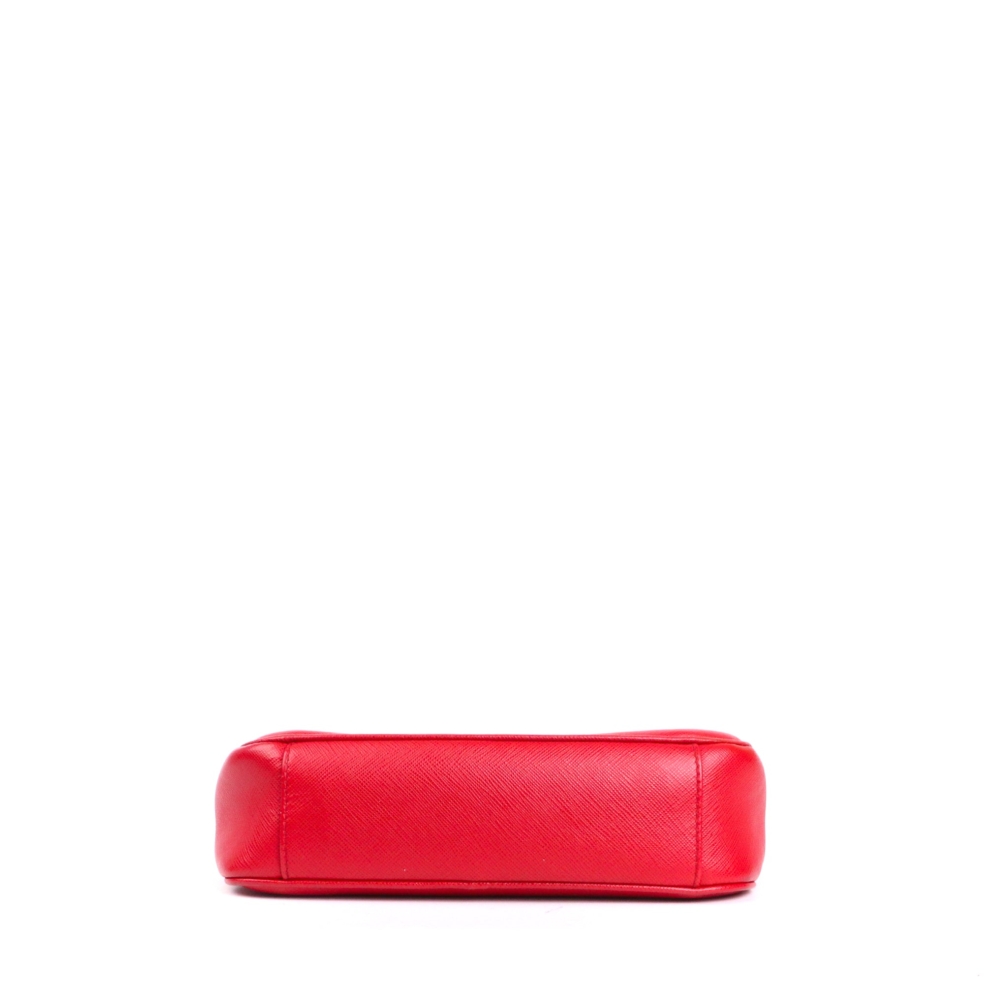 PRADA - Sac à bandoulière Re-Edition 2005 en cuir saffiano rouge