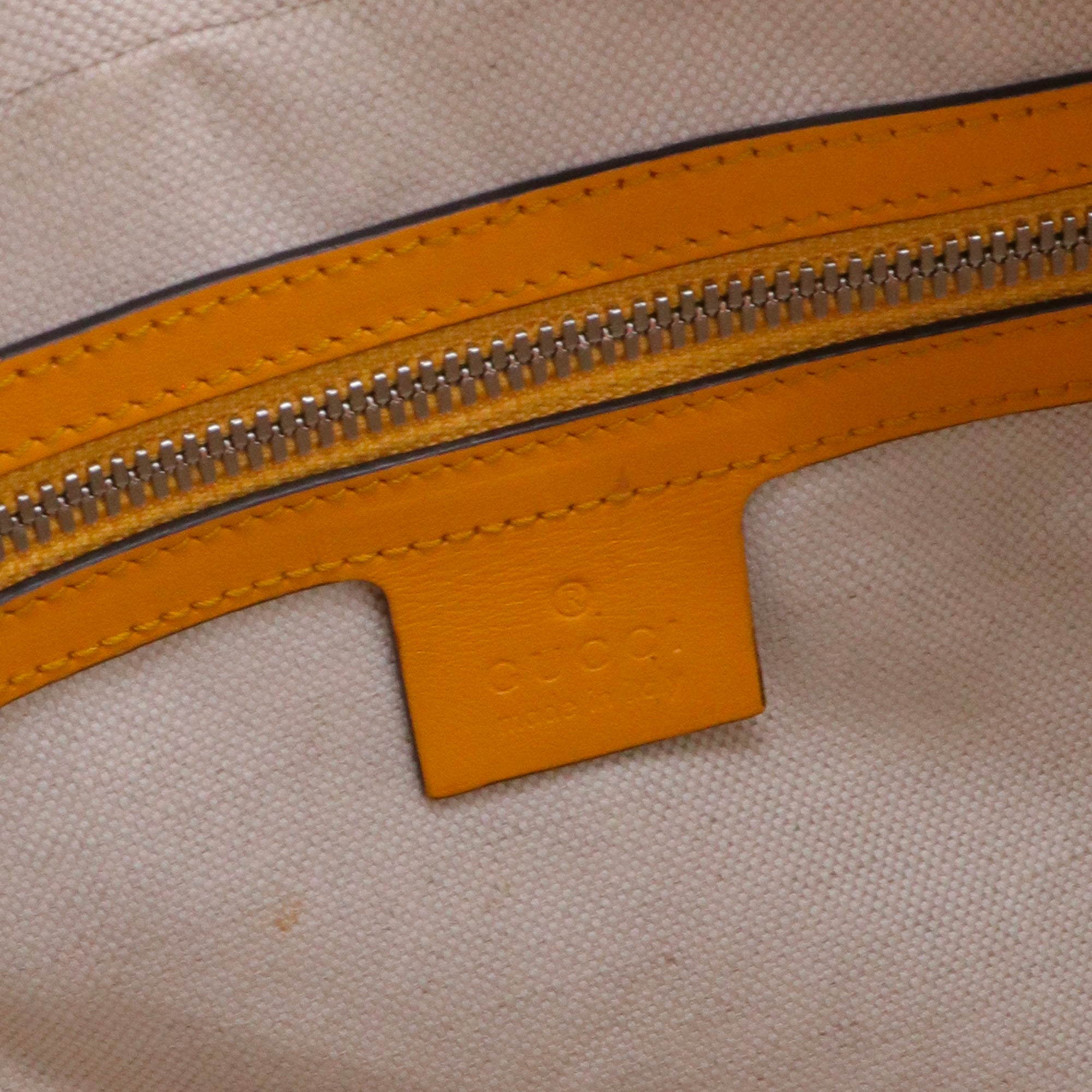 GUCCI - Gucci Malle shoulder bag in yellow perforated leather