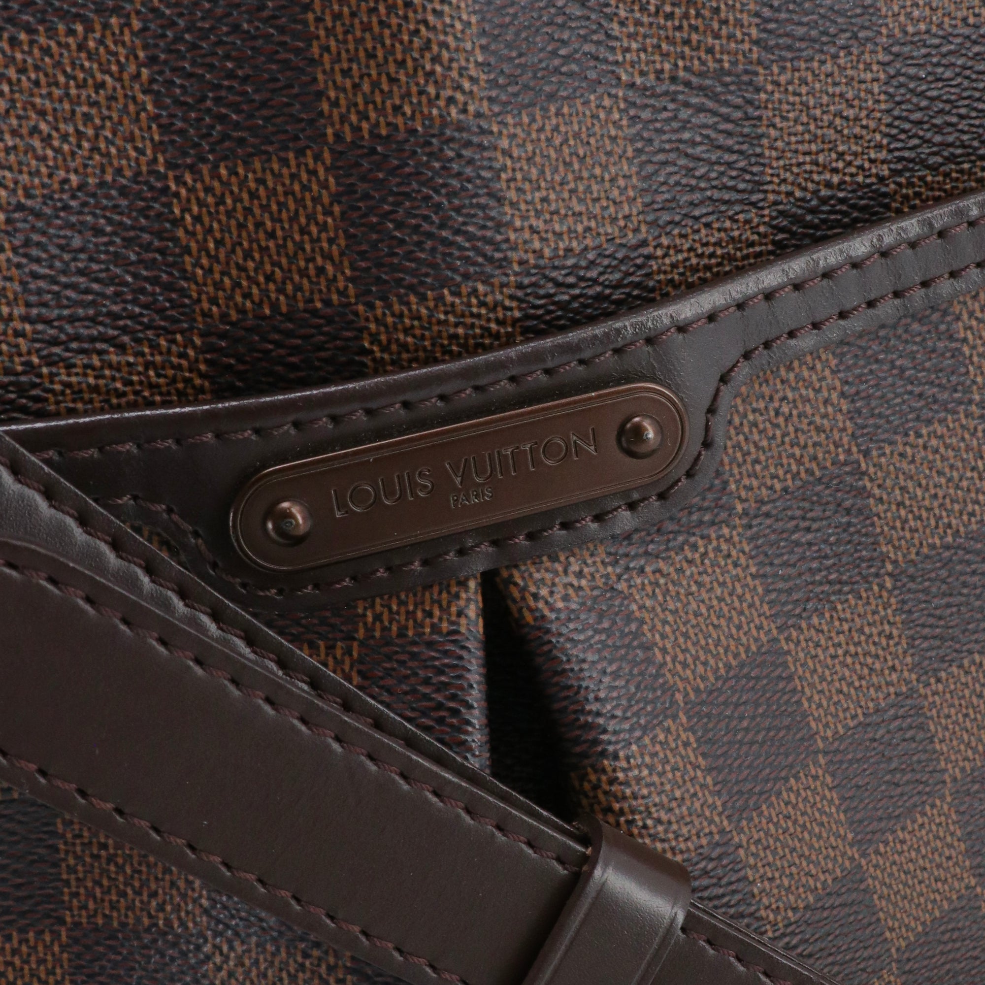 LOUIS VUITTON - Louis Vuitton Bloomsburry Shoulder Bag in Vintage Ebony Checkerboard