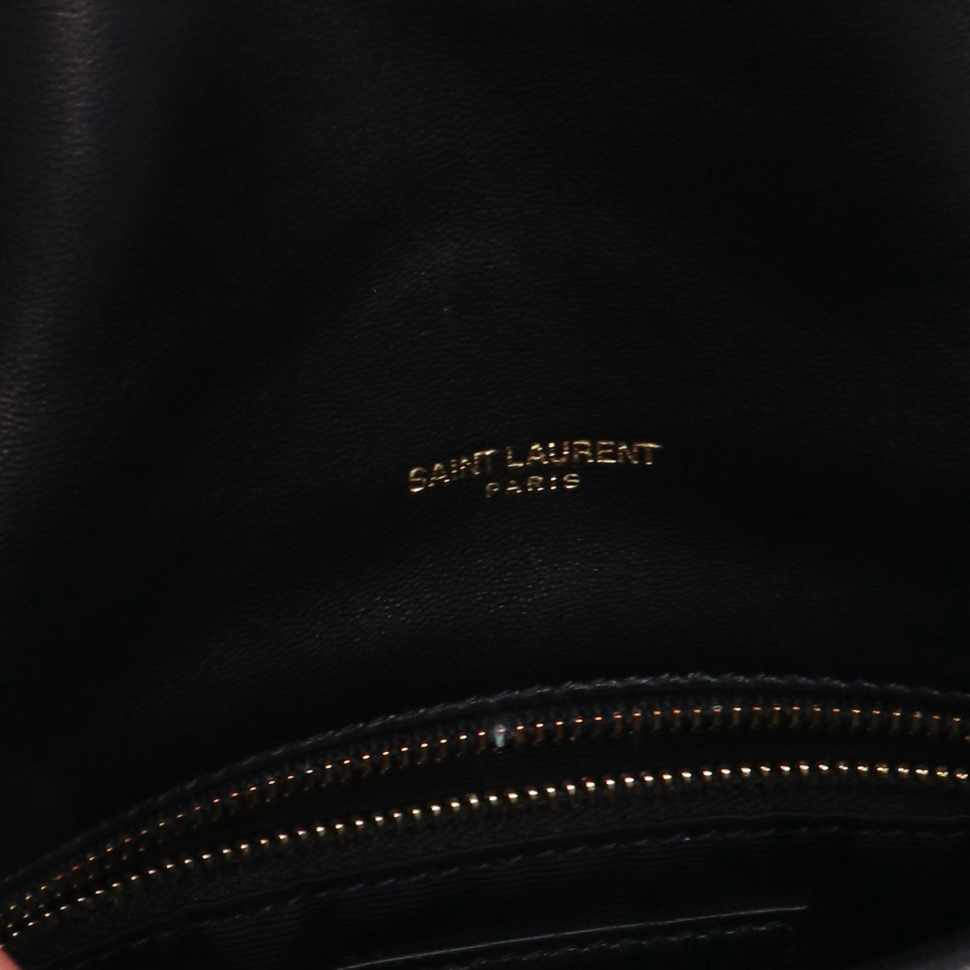 SAINT LAURENT - Sac à bandoulière Puffer Toy Saint Laurent en cuir matelassé noir