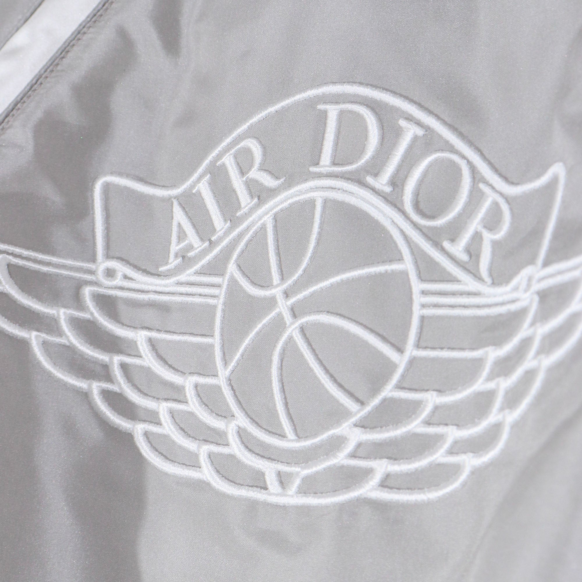 DIOR - Bomber aviateur argenté Jordan x Dior (T44)
