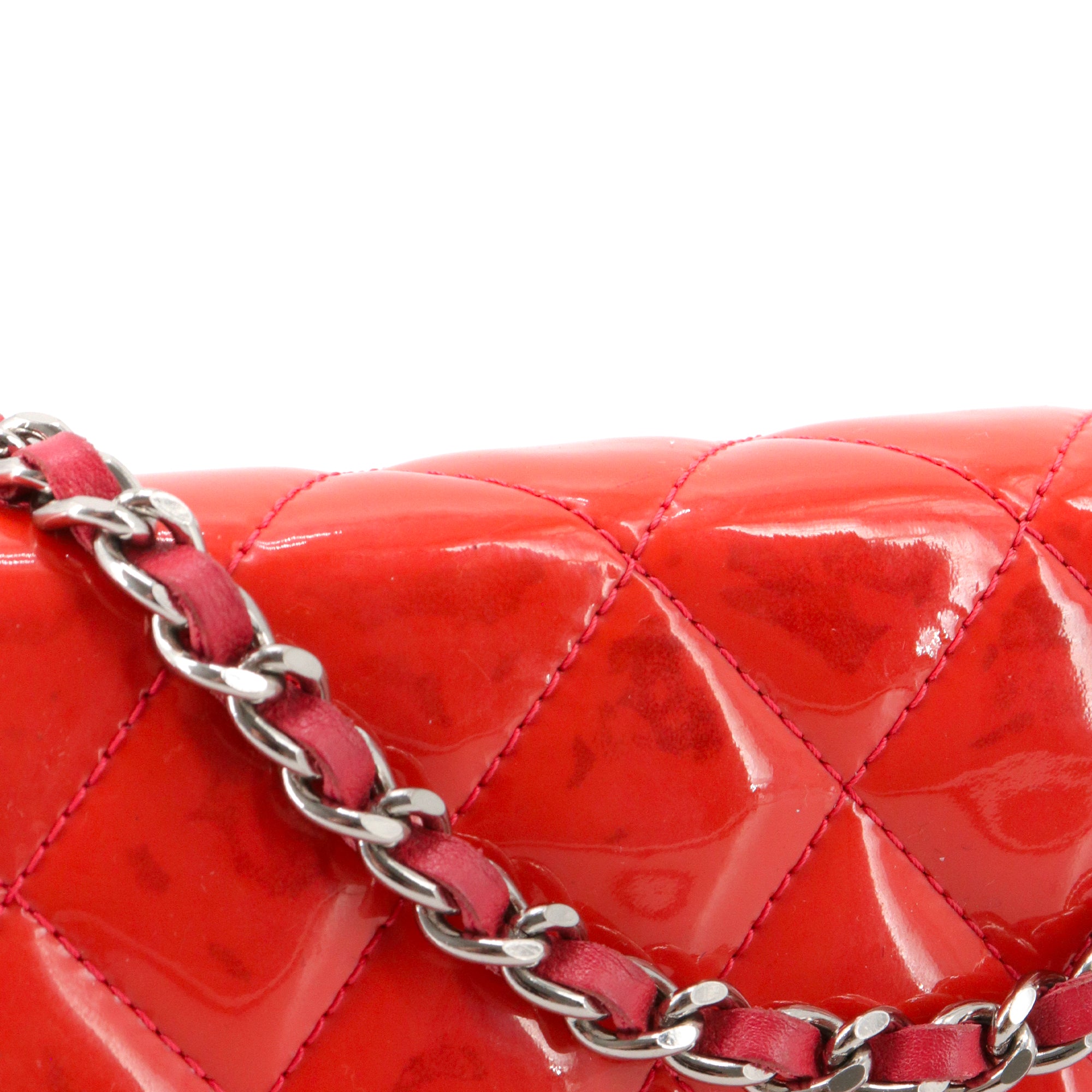 CHANEL - Chanel Wallet On Chain shoulder bag in pink patent leather