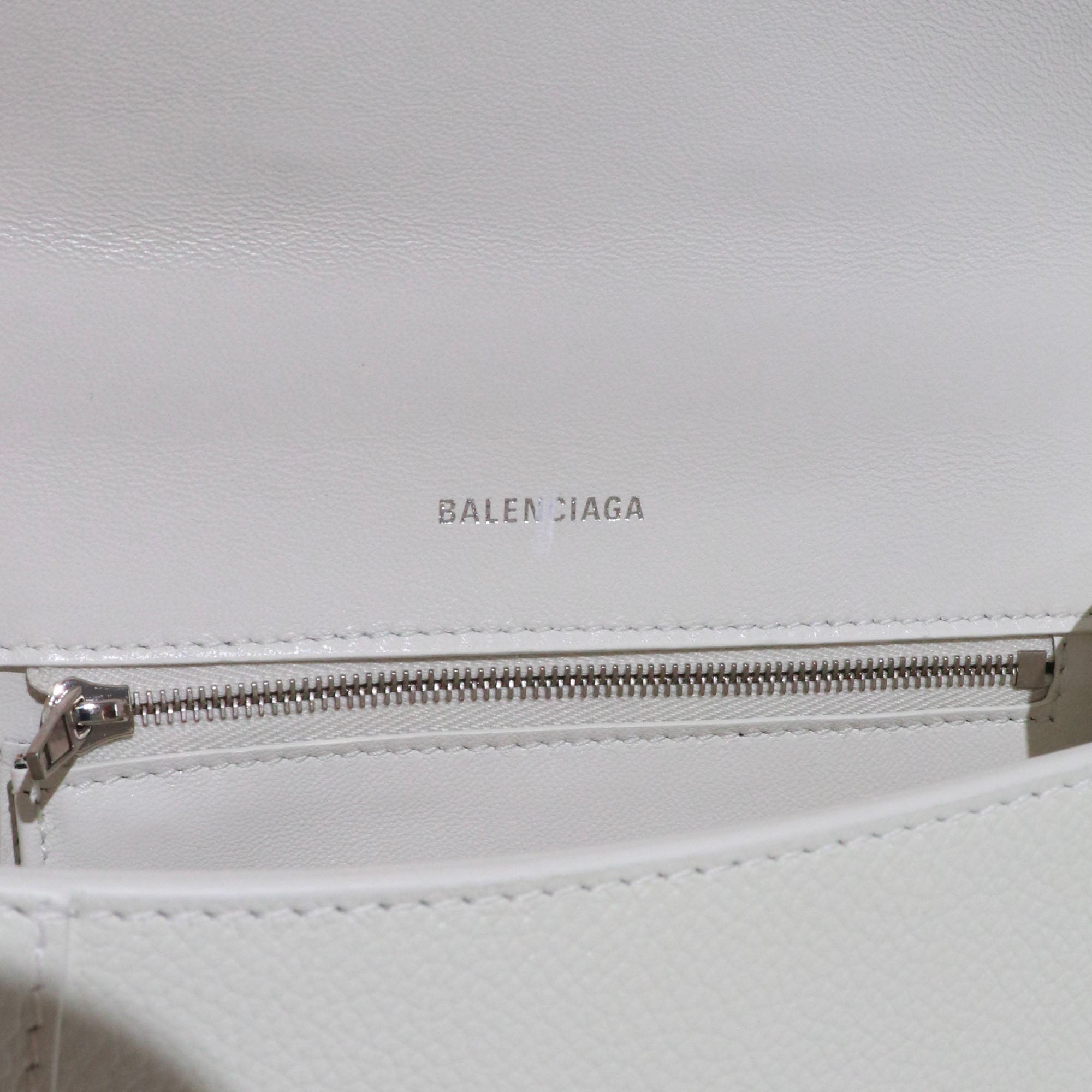 BALENCIAGA - Hourglass Balenciaga Small Size shoulder bag in white grained leather