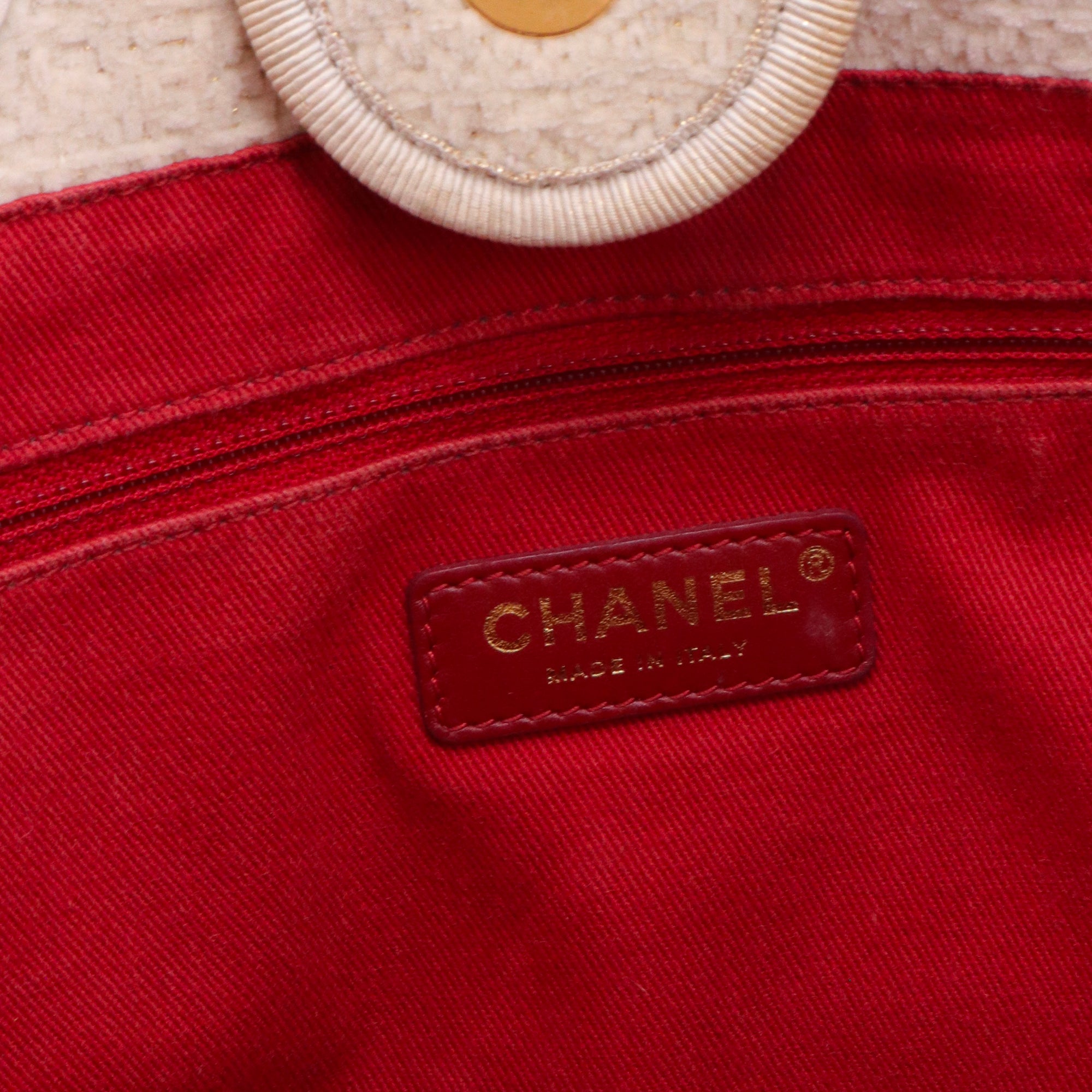 CHANEL - Sac Cabas Deauville Chanel en tweed beige
