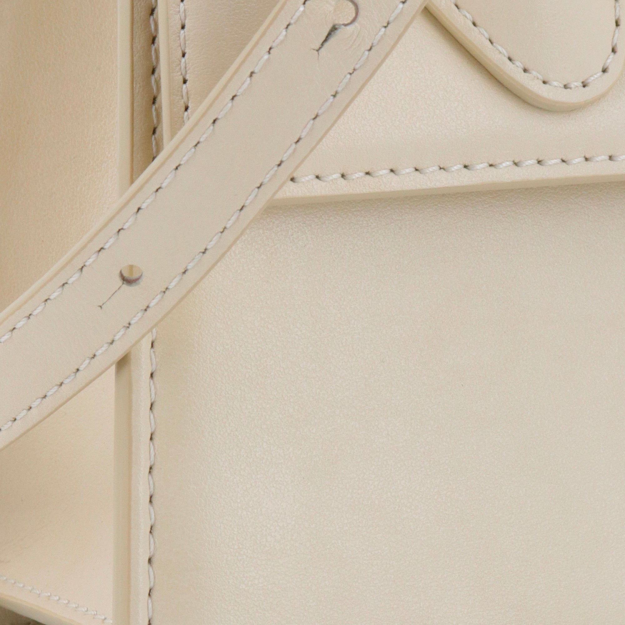 JACQUEMUS - Jacquemus Grand Chiquito shoulder bag in beige leather