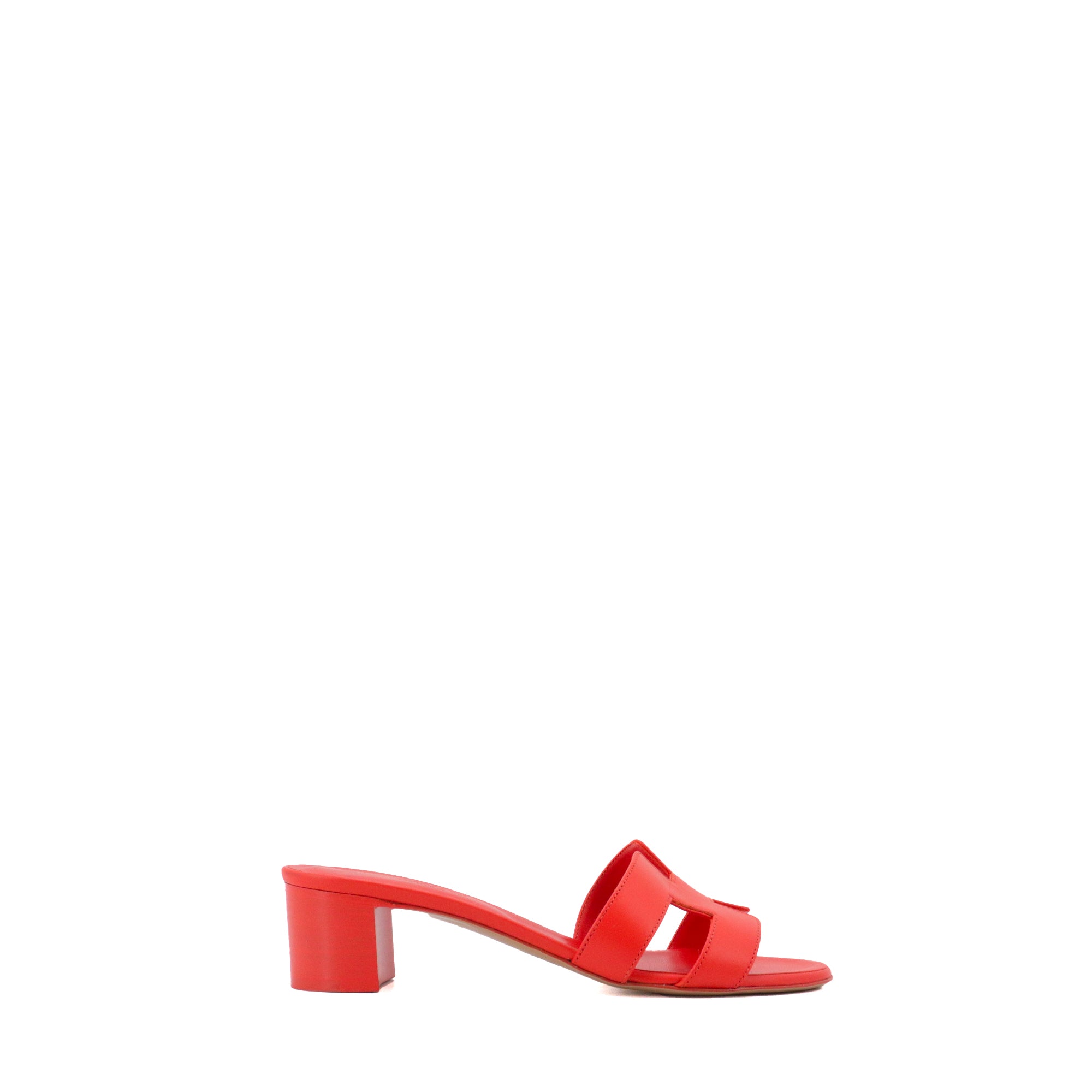 HERMÈS - Sandales à talon Oasis Hermès en cuir lisse rouge (T36,5)