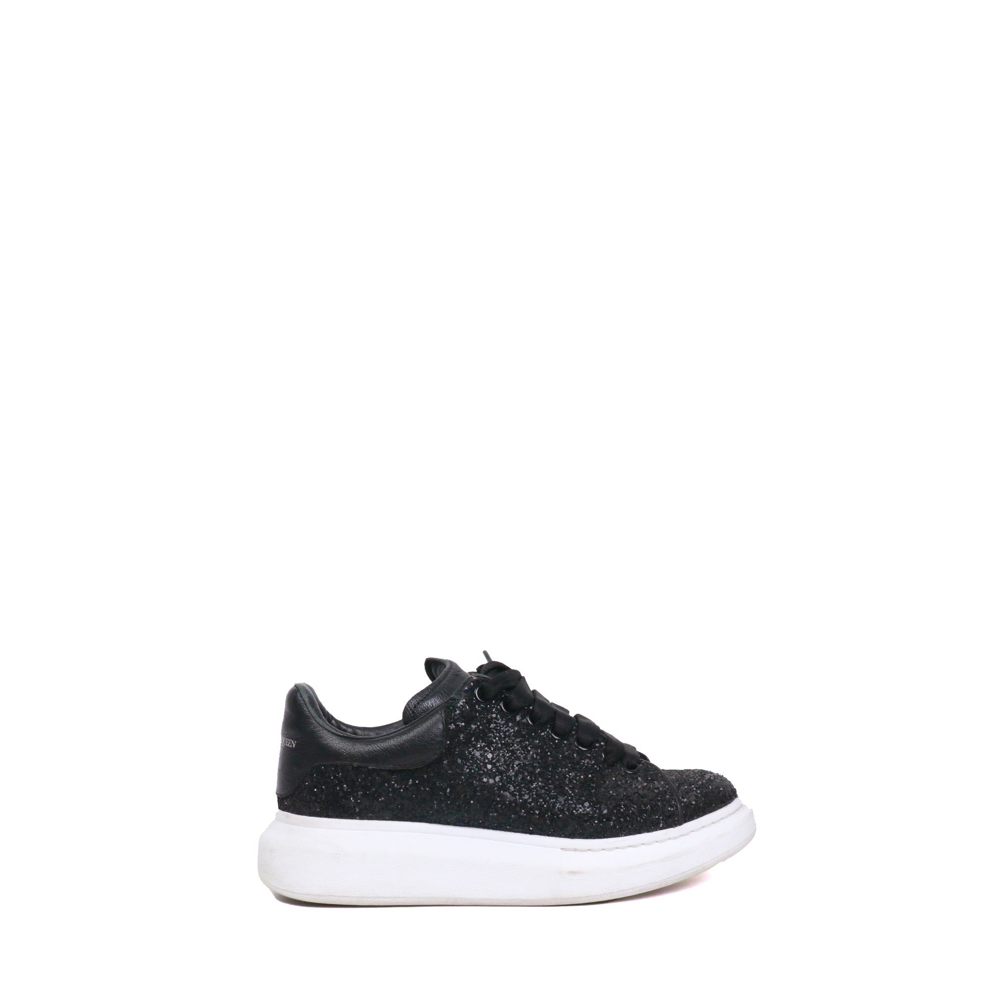 ALEXANDER MCQUEEN - Sneakers Oversize Alexander McQueen en cuir noir à paillettes (T38)