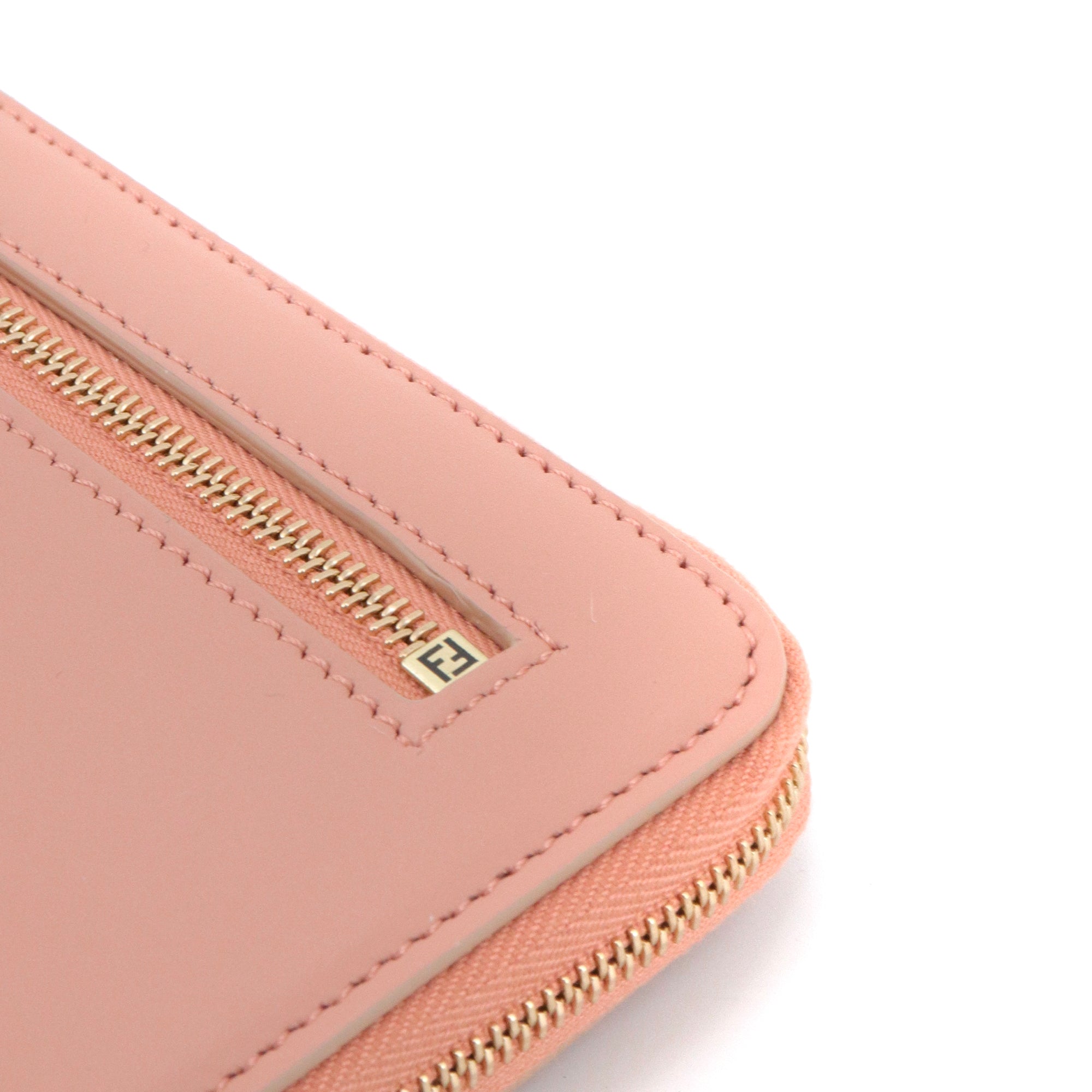 FENDI - Fendi Diamonds wallet in taupe leather