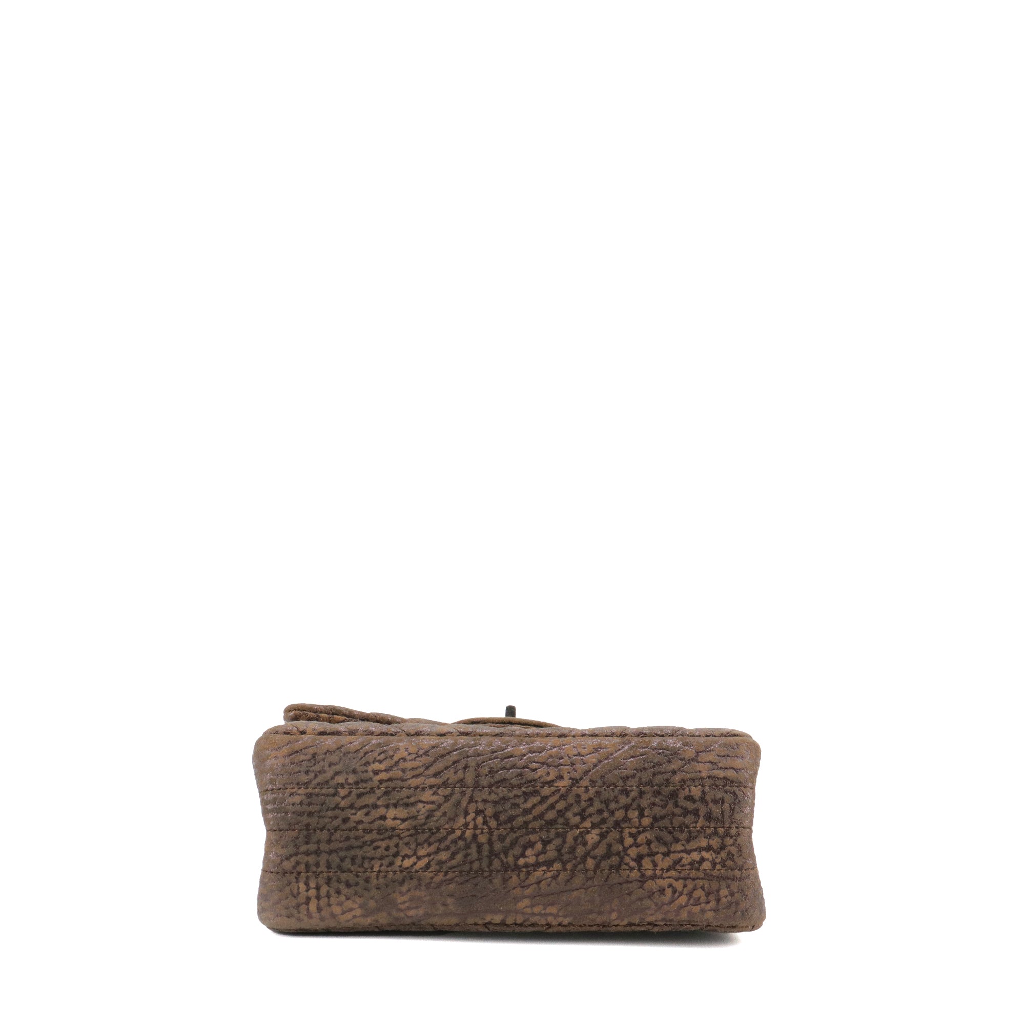 CHANEL - Sac à bandoulière 2.55 Chanel en cuir chevron et nubuck marron