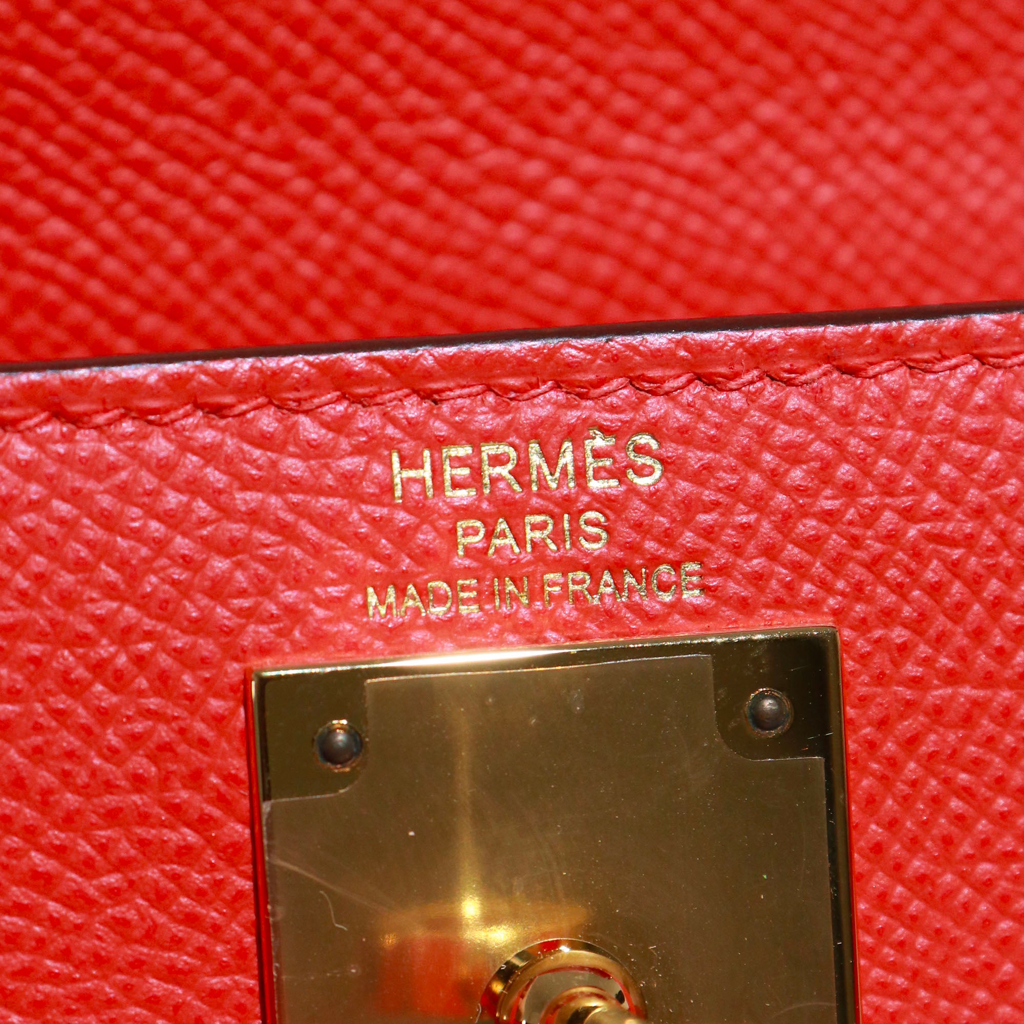 HERMÈS - Sac à main Kelly 28 Hermès en cuir Epsom Capucine Sellier