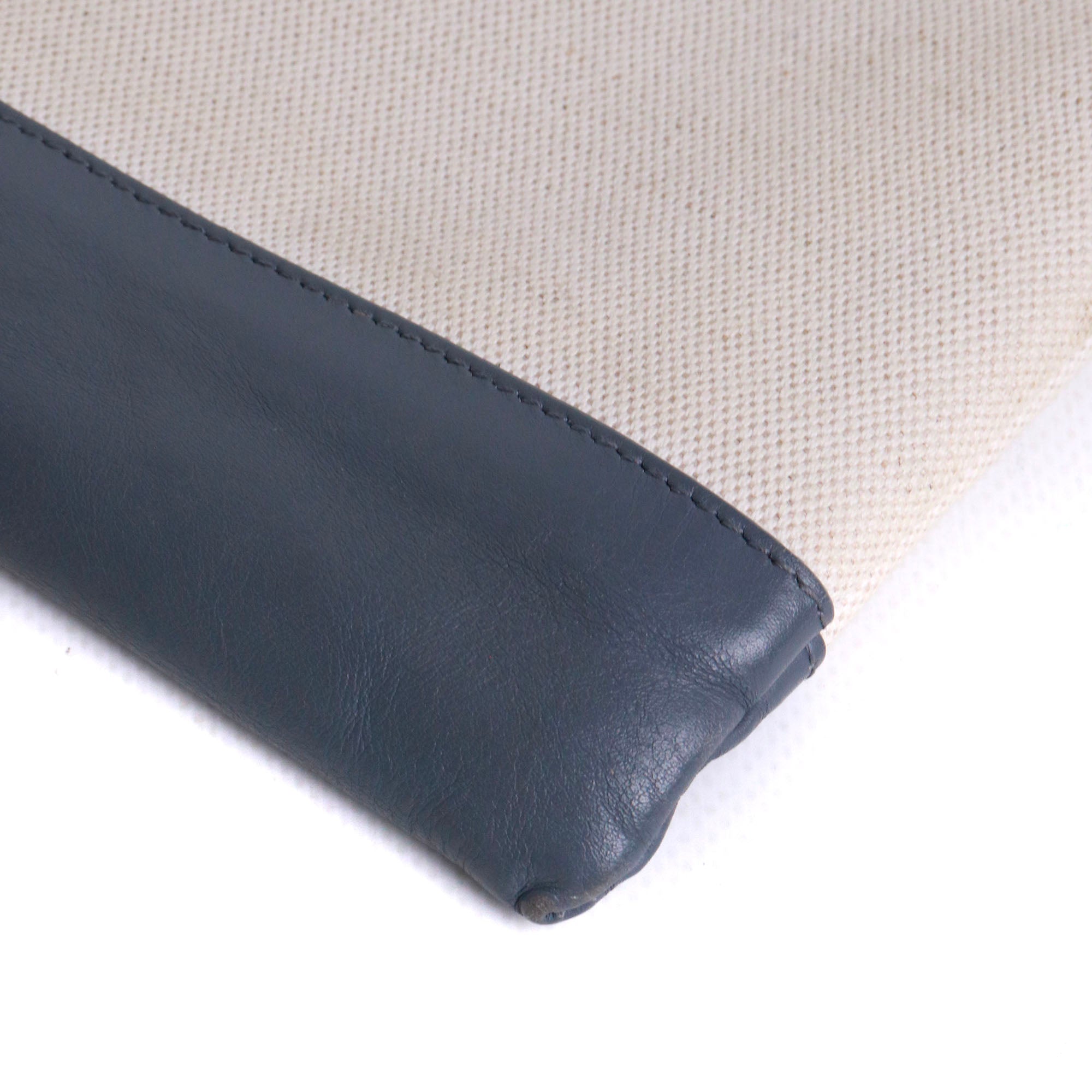 BALENCIAGA - Balenciaga Ville clutch in gray canvas and leather