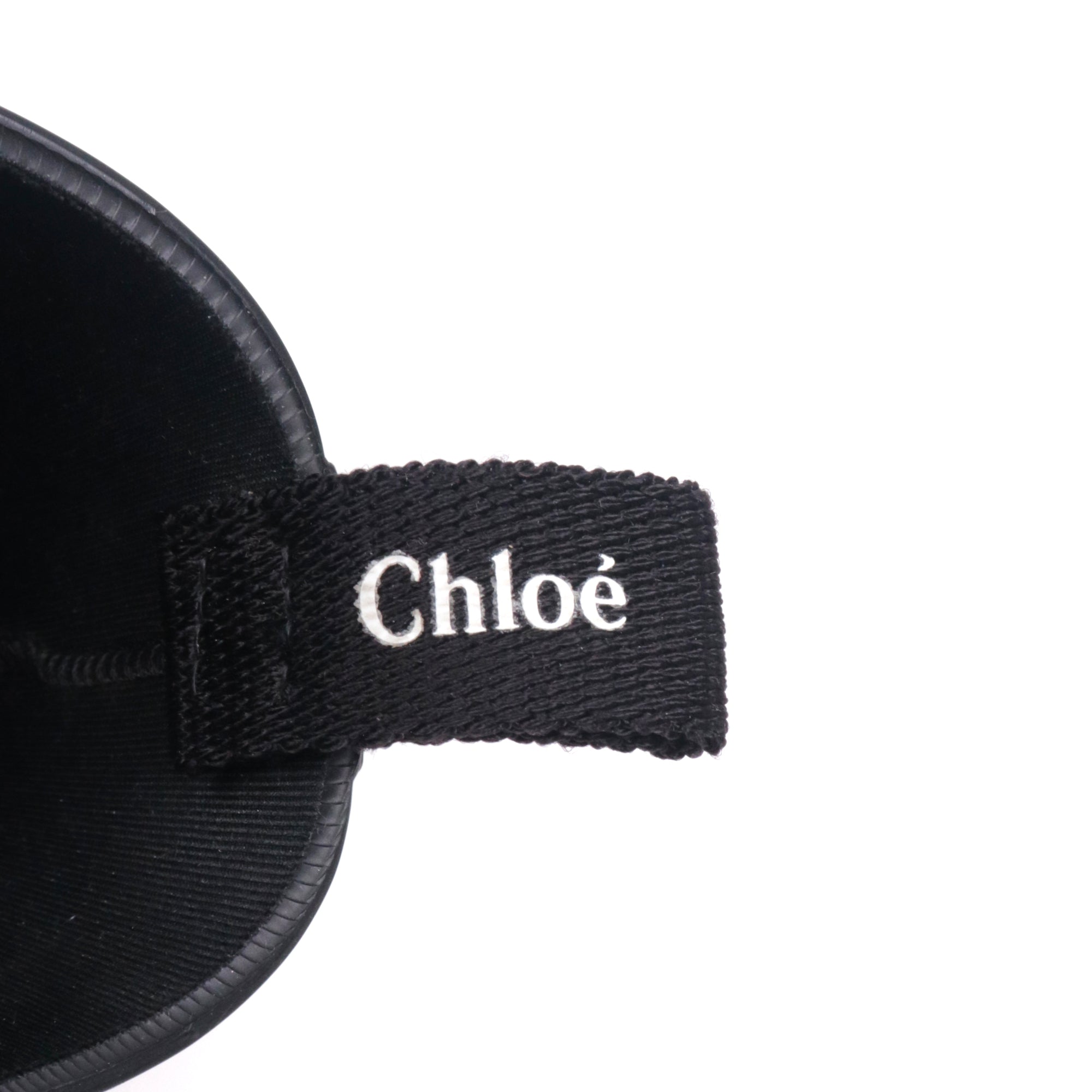 CHLOÉ - C Chloé ankle boots in crocodile-embossed leather (T38.5)