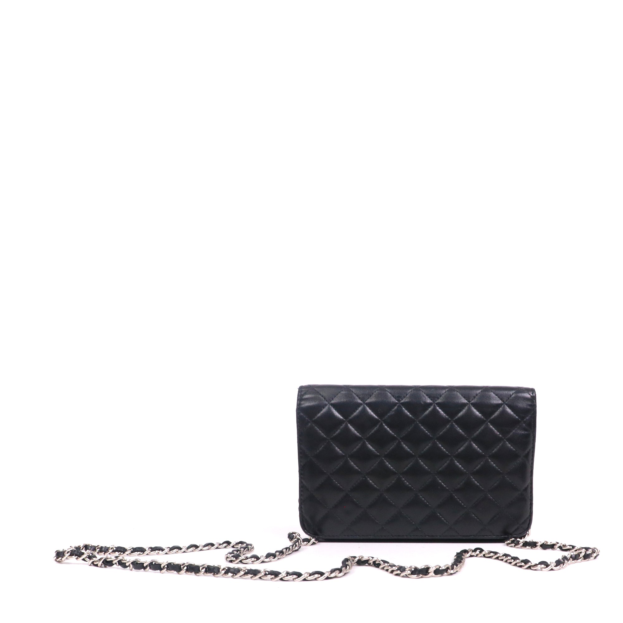 CHANEL - Sac Wallet On Chain Timeless Chanel en cuir matelassé noir