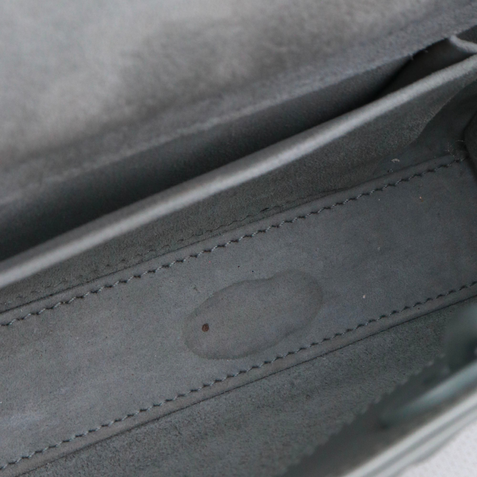 DIOR - Sac à bandoulière Lady D-Joy Dior en cuir cannage diamant gris