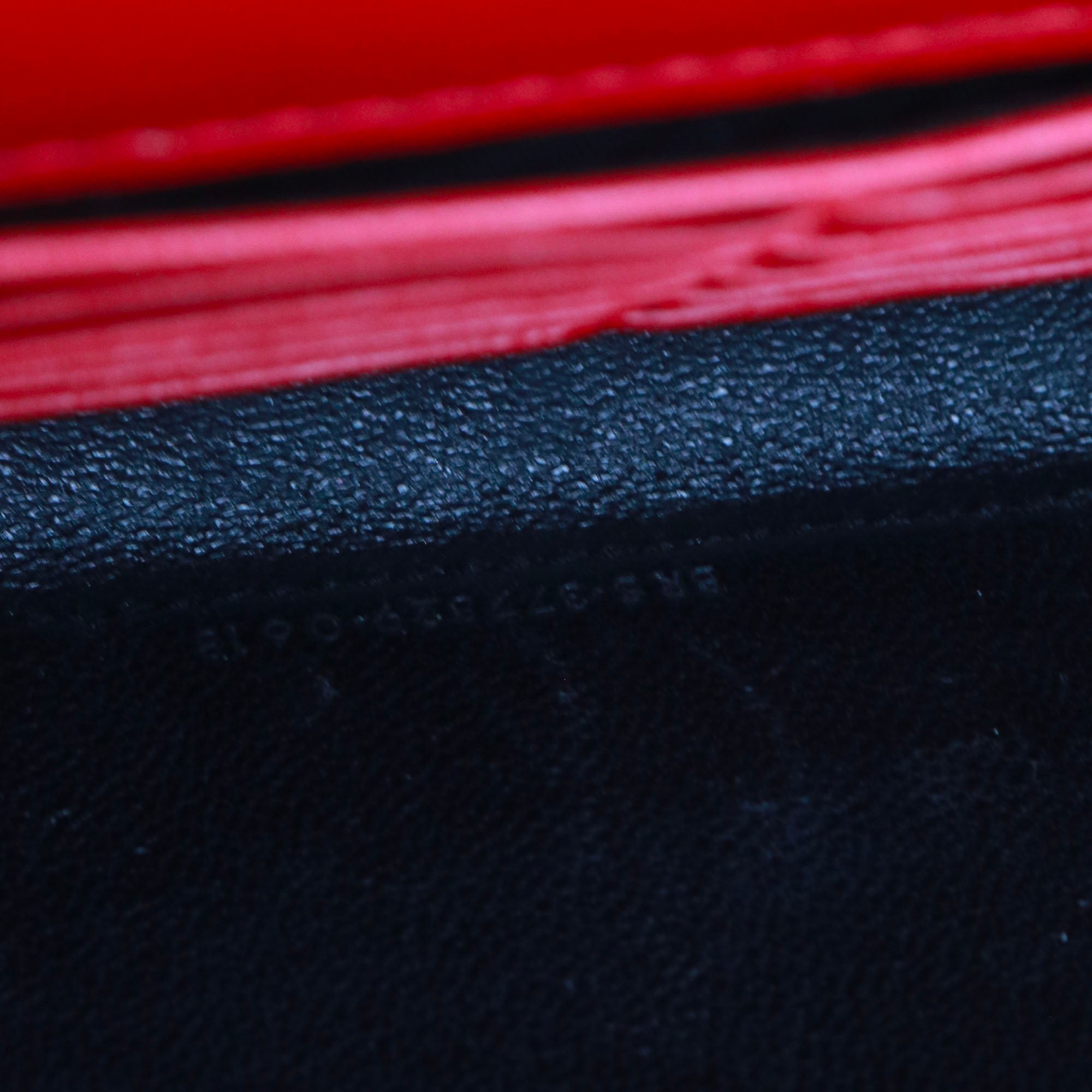 SAINT LAURENT - Sac à bandoulière Kate medium Saint Laurent cuir verni rouge