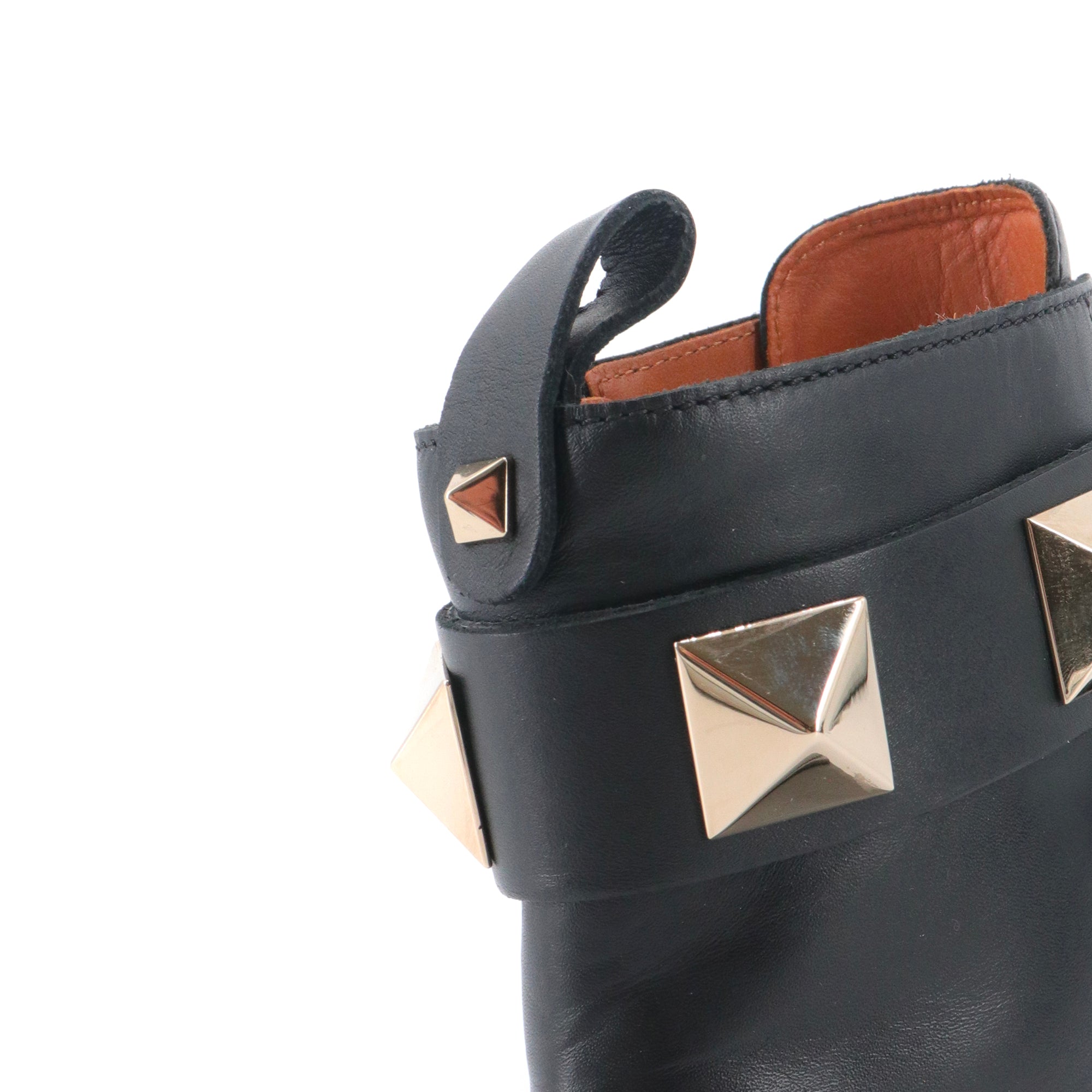 VALENTINO - Bottines Rockstud Valentino en cuir noir (T36.5)