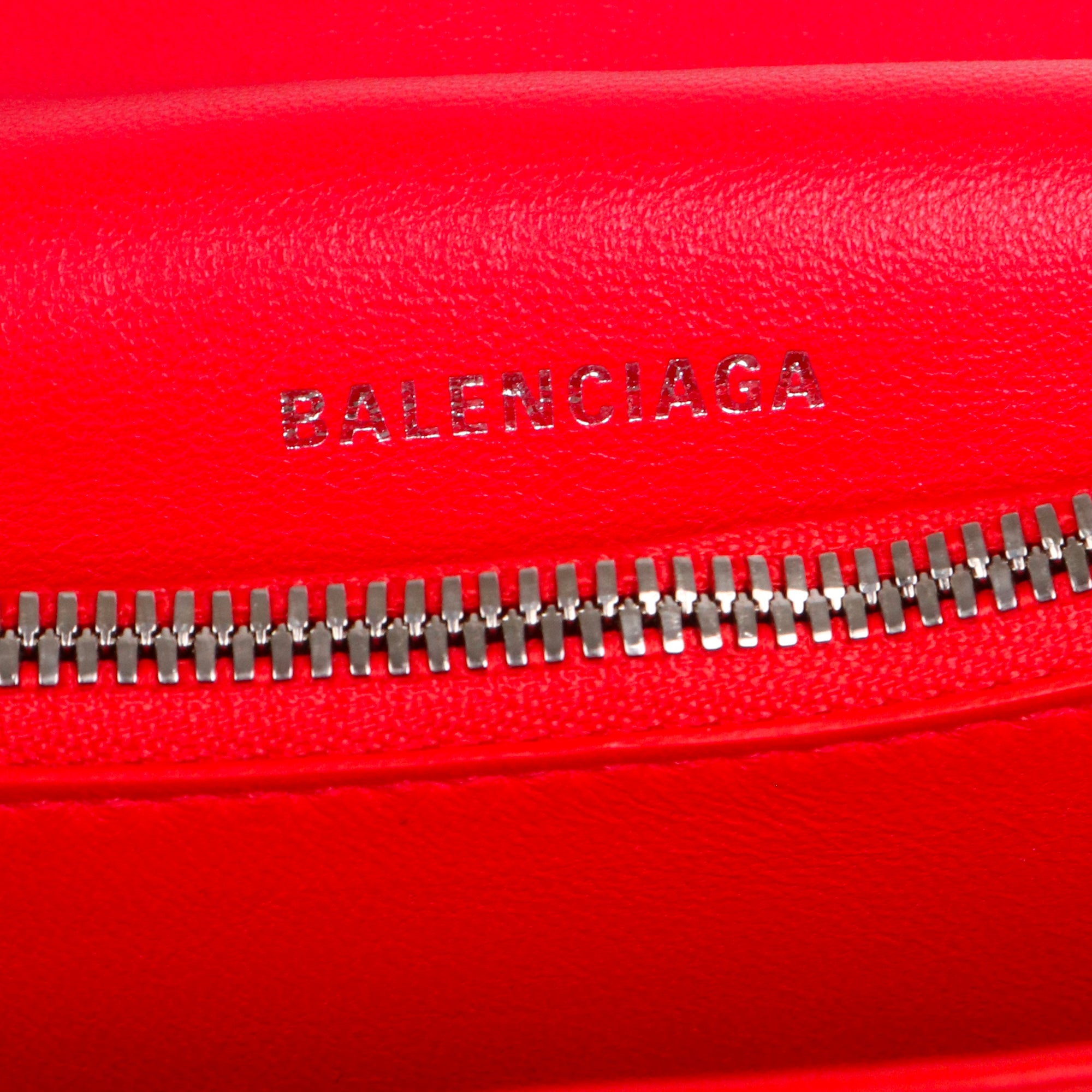 BALENCIAGA - Crush small shoulder bag in black leather