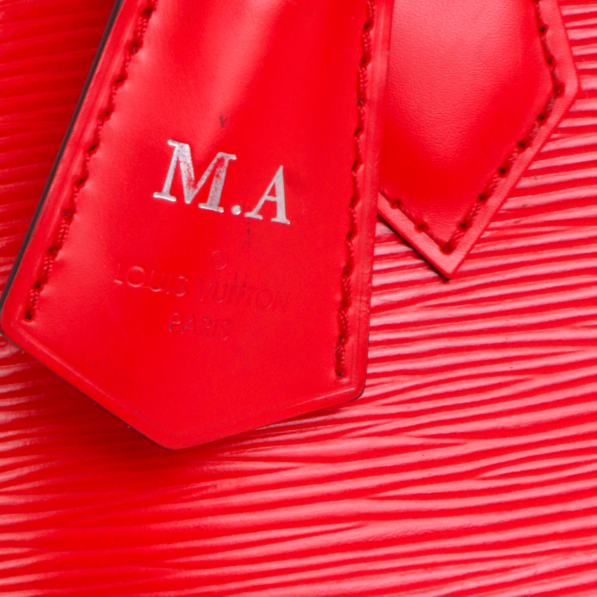 LOUIS VUITTON - Sac à bandoulière Alma BB Louis Vuitton en cuir épi rouge