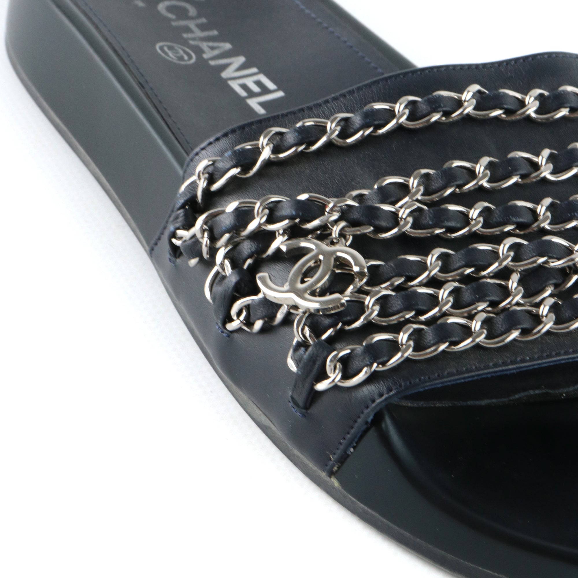 CHANEL - Black leather chain sandals (T38)